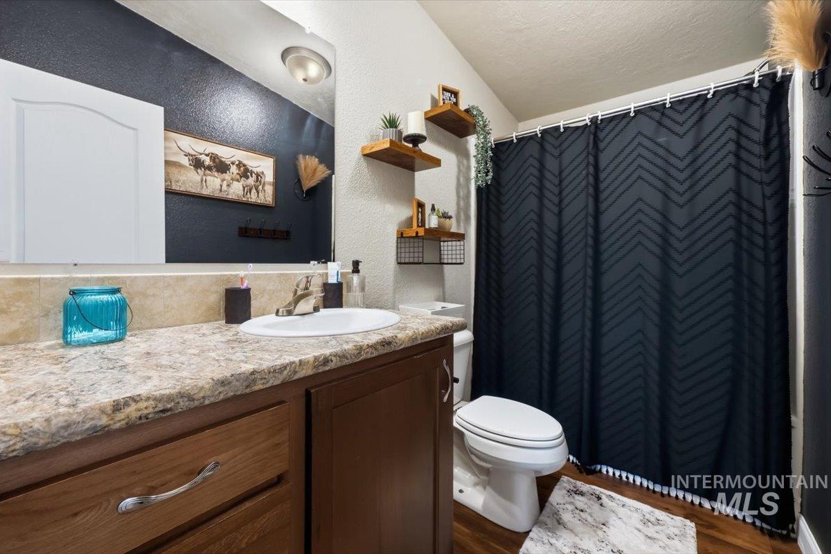 23095 Centerpoint Rd, Caldwell, Idaho 83607, 3 Bedrooms, 2 Bathrooms, Residential For Sale, Price $279,900, 98996893