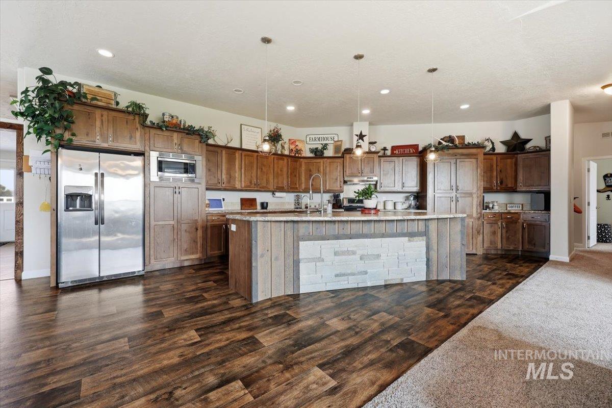 23095 Centerpoint Rd, Caldwell, Idaho 83607, 3 Bedrooms, 2 Bathrooms, Residential For Sale, Price $279,900, 98996893