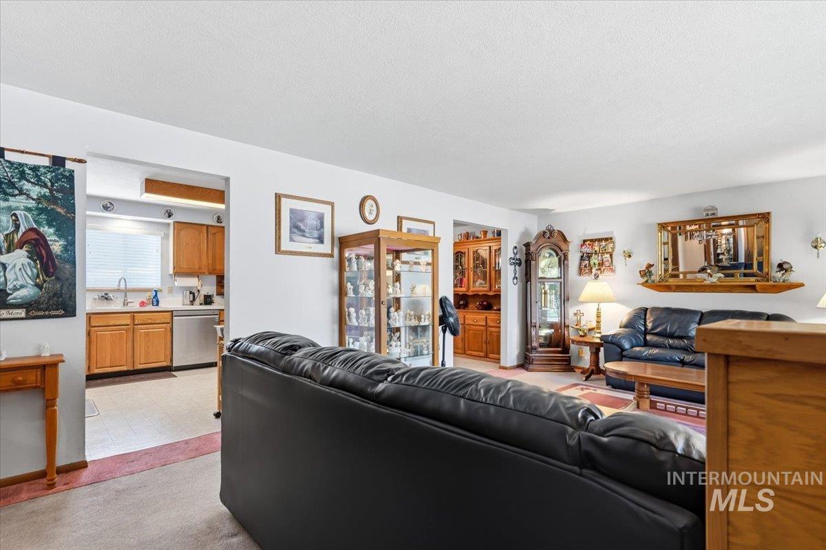 1699 Syringa Dr, Emmett, Idaho 83617, 3 Bedrooms, 2 Bathrooms, Residential For Sale, Price $525,000, 98996895