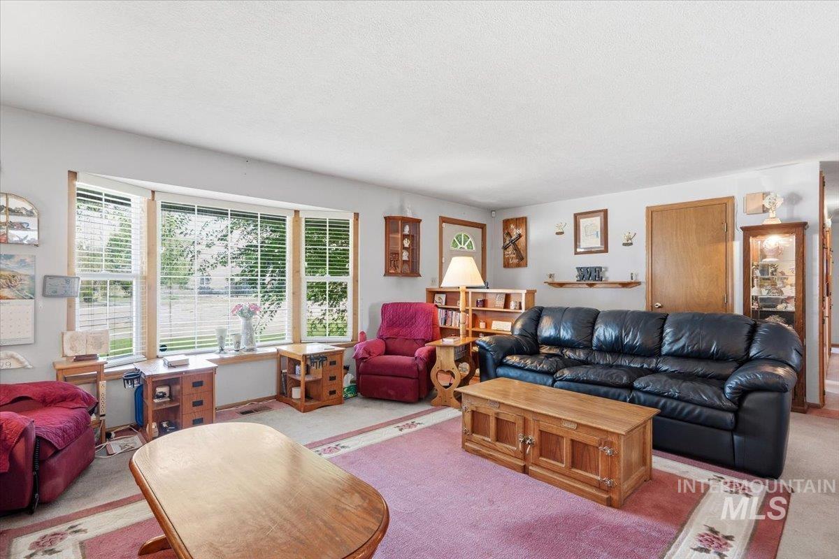 1699 Syringa Dr, Emmett, Idaho 83617, 3 Bedrooms, 2 Bathrooms, Residential For Sale, Price $525,000, 98996895
