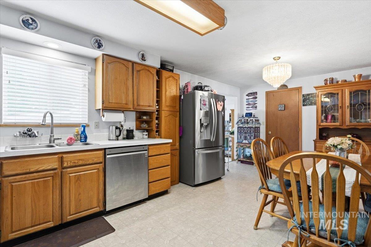 1699 Syringa Dr, Emmett, Idaho 83617, 3 Bedrooms, 2 Bathrooms, Residential For Sale, Price $525,000, 98996895