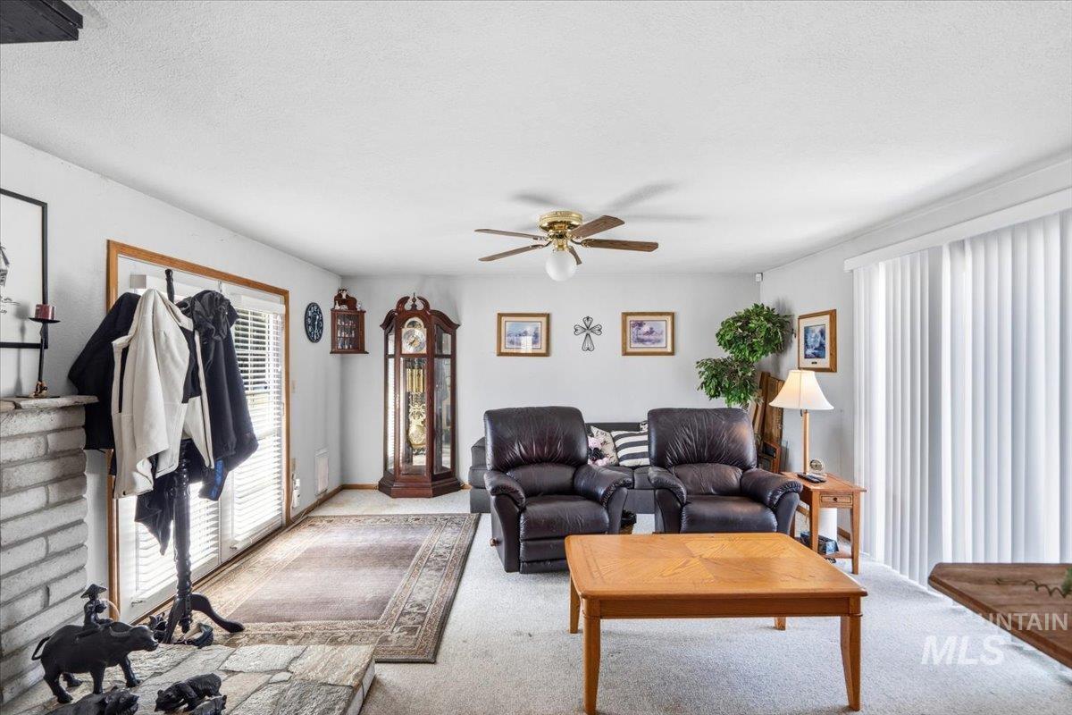1699 Syringa Dr, Emmett, Idaho 83617, 3 Bedrooms, 2 Bathrooms, Residential For Sale, Price $525,000, 98996895