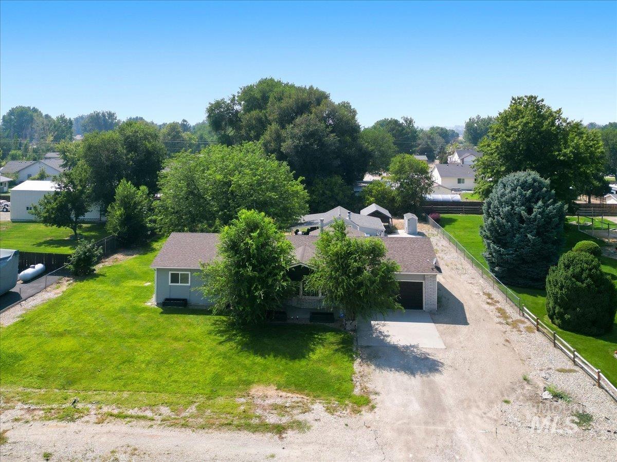 1699 Syringa Dr, Emmett, Idaho 83617, 3 Bedrooms, 2 Bathrooms, Residential For Sale, Price $525,000, 98996895