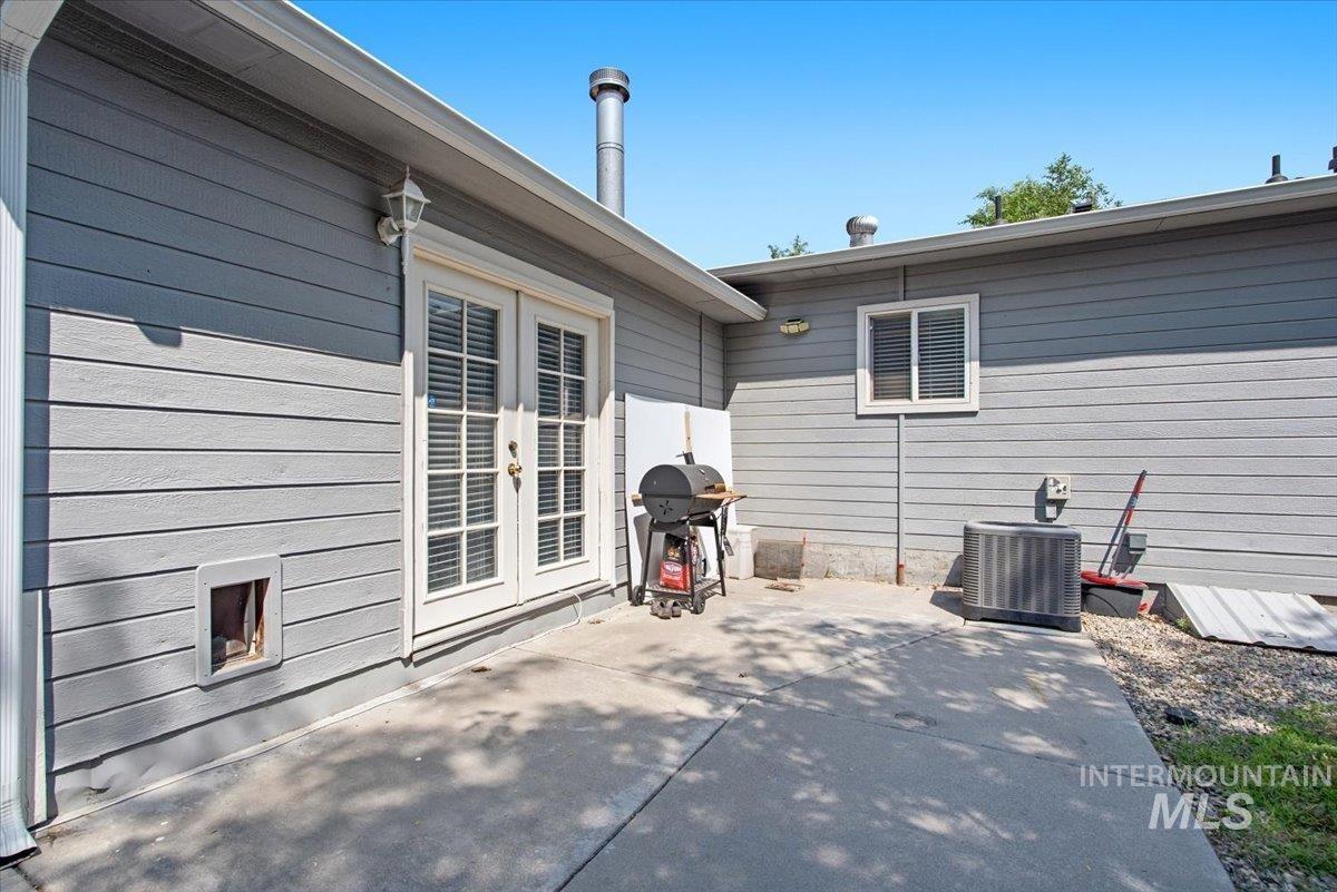1699 Syringa Dr, Emmett, Idaho 83617, 3 Bedrooms, 2 Bathrooms, Residential For Sale, Price $525,000, 98996895