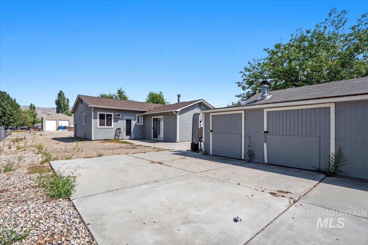 1699 Syringa Dr, Emmett, Idaho 83617, 3 Bedrooms, 2 Bathrooms, Residential For Sale, Price $525,000, 98996895