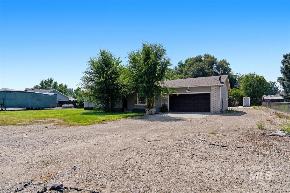 1699 Syringa Dr, Emmett, Idaho 83617, 3 Bedrooms, 2 Bathrooms, Residential For Sale, Price $525,000, 98996895