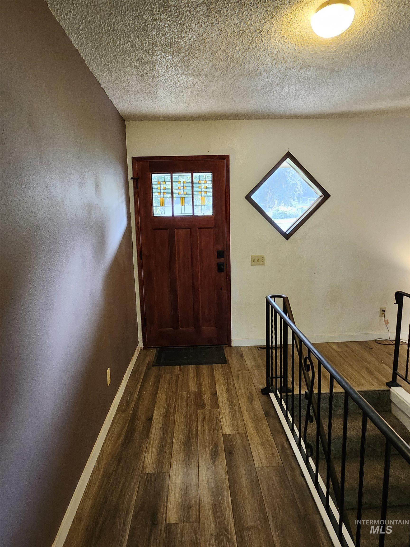 1232 Ponderosa Dr, Moscow, Idaho 83843, 4 Bedrooms, 3 Bathrooms, Residential For Sale, Price $595,000,MLS 98996897