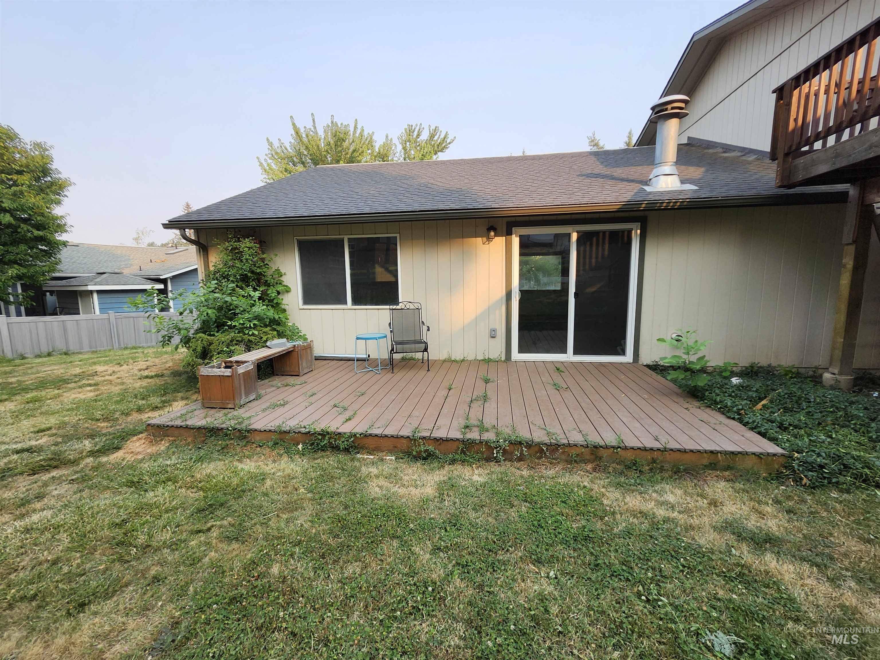 1232 Ponderosa Dr, Moscow, Idaho 83843, 4 Bedrooms, 3 Bathrooms, Residential For Sale, Price $595,000,MLS 98996897