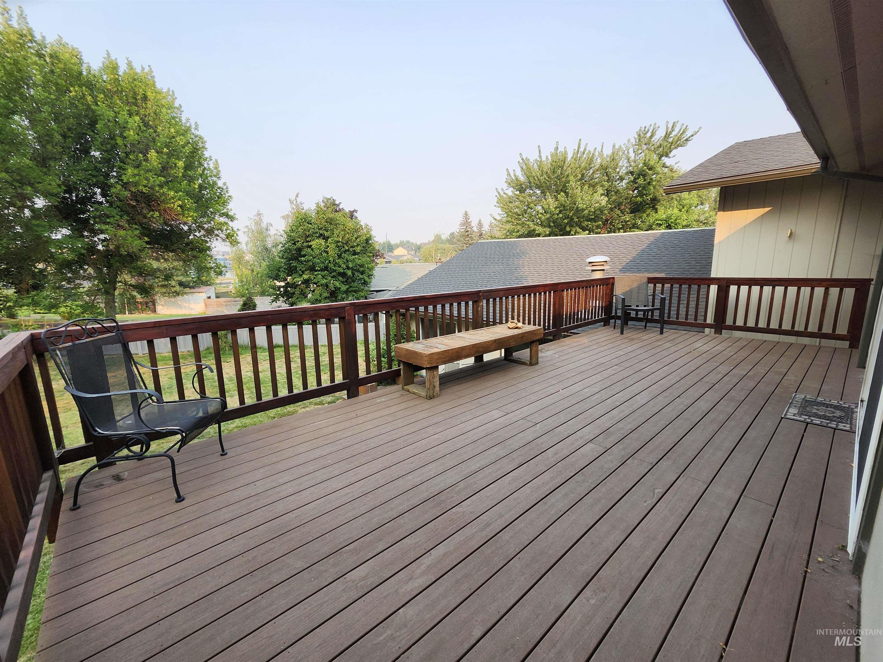 1232 Ponderosa Dr, Moscow, Idaho 83843, 4 Bedrooms, 3 Bathrooms, Residential For Sale, Price $595,000,MLS 98996897