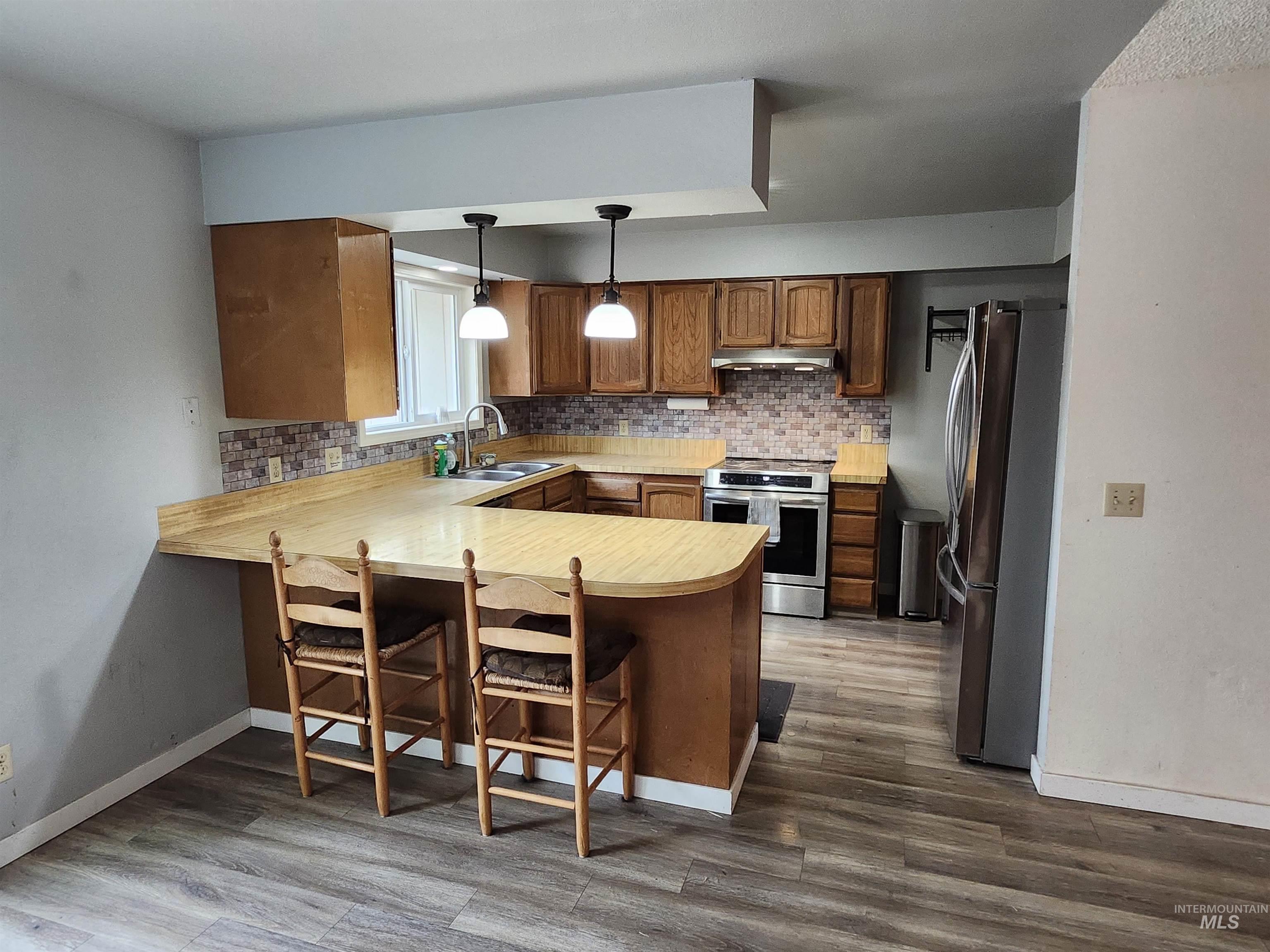 1232 Ponderosa Dr, Moscow, Idaho 83843, 4 Bedrooms, 3 Bathrooms, Residential For Sale, Price $595,000,MLS 98996897
