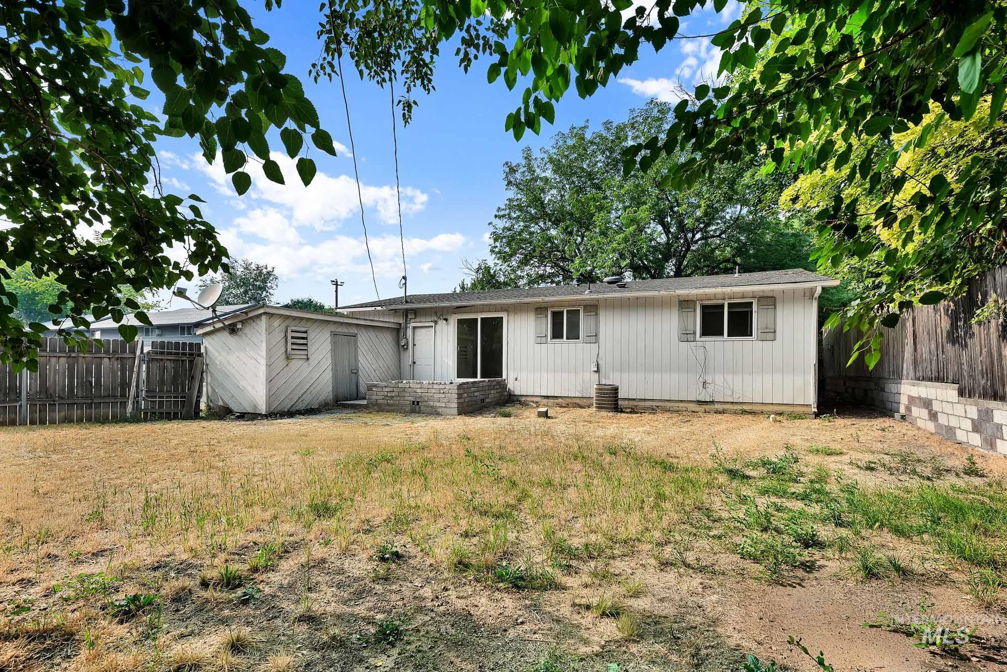 803 E Colorado, Nampa, Idaho 83686, 2 Bedrooms, 1 Bathroom, Residential For Sale, Price $270,000,MLS 98996898