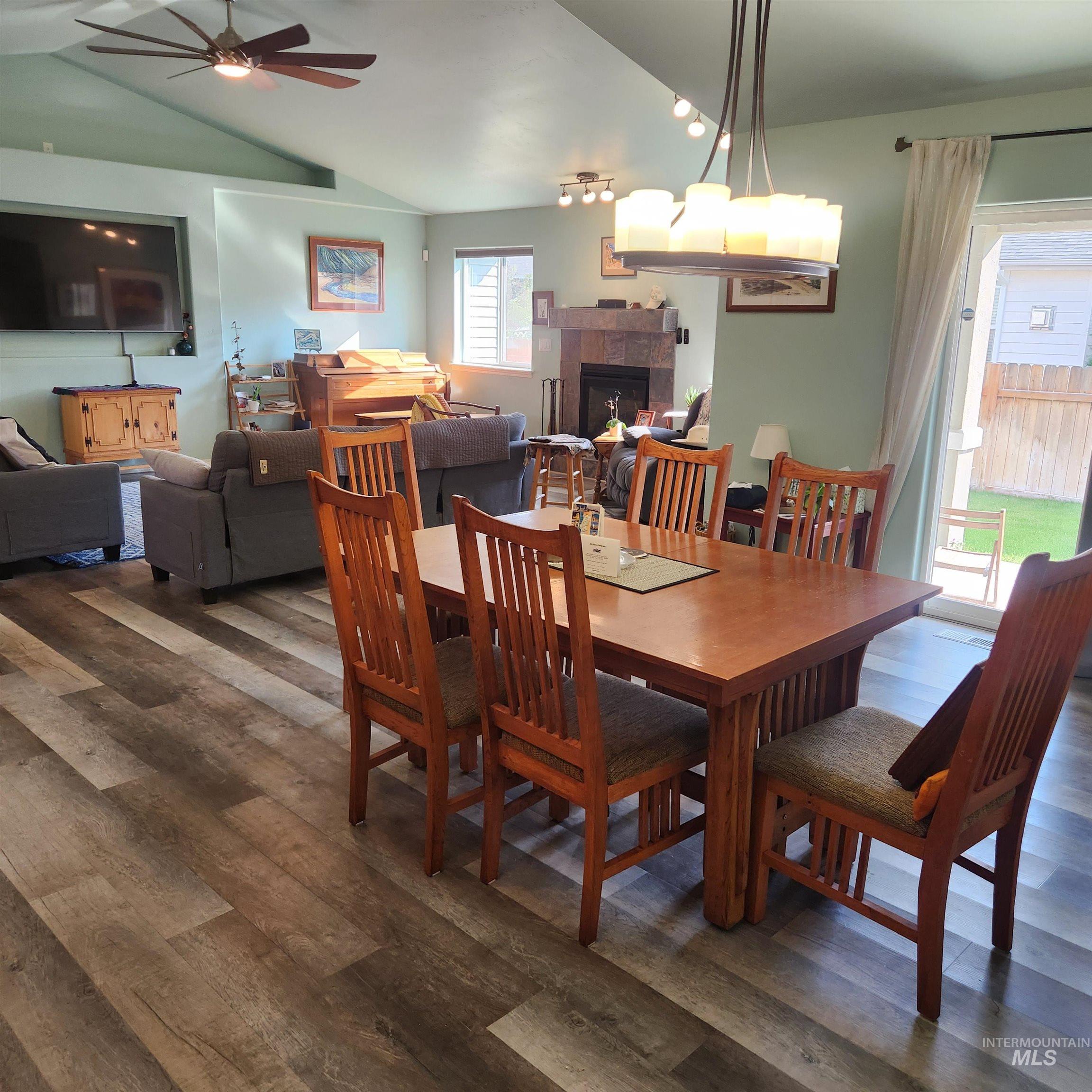 1536 Marie, Gooding, Idaho 83330, 3 Bedrooms, 3 Bathrooms, Residential For Sale, Price $439,500,MLS 98996899