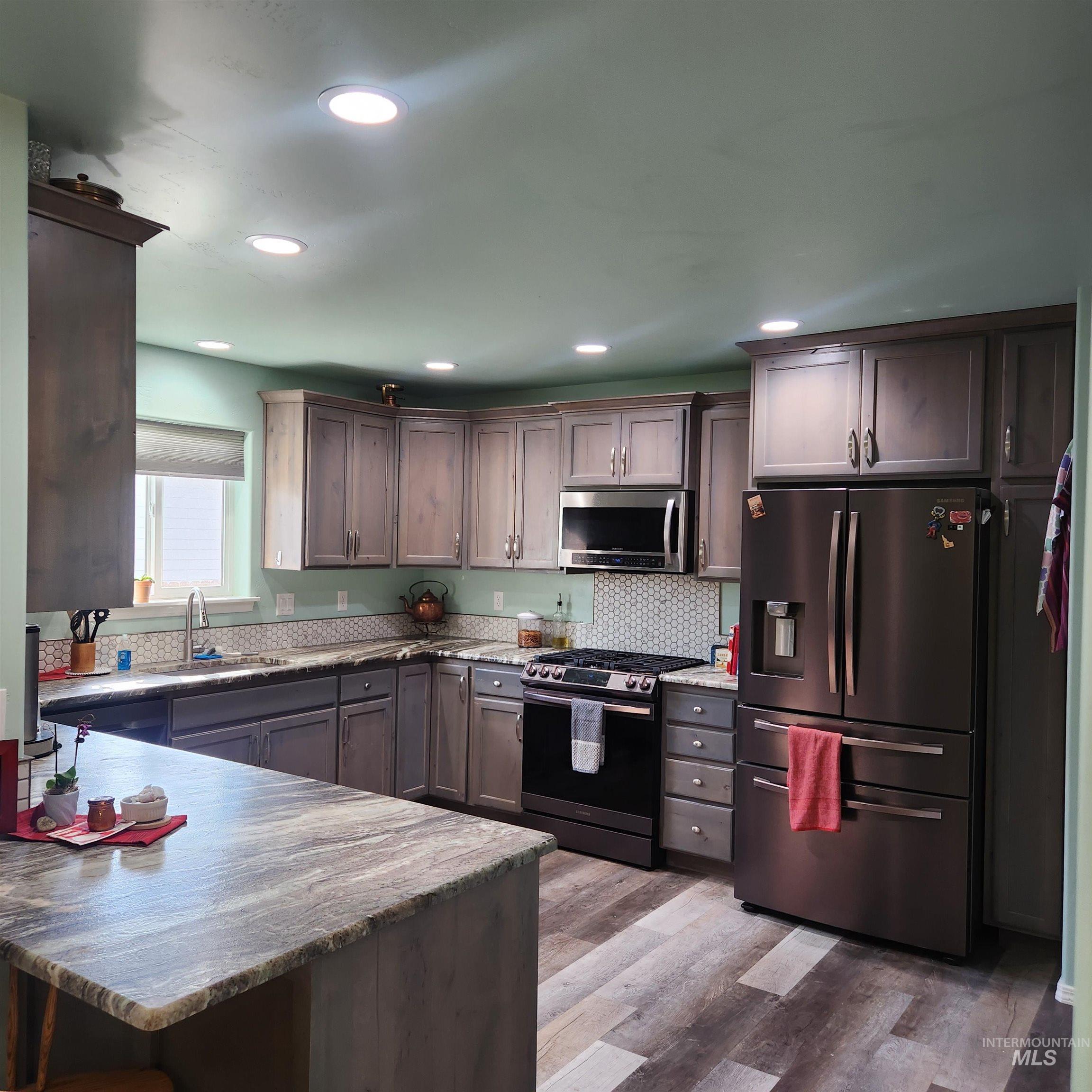 1536 Marie, Gooding, Idaho 83330, 3 Bedrooms, 3 Bathrooms, Residential For Sale, Price $439,500,MLS 98996899