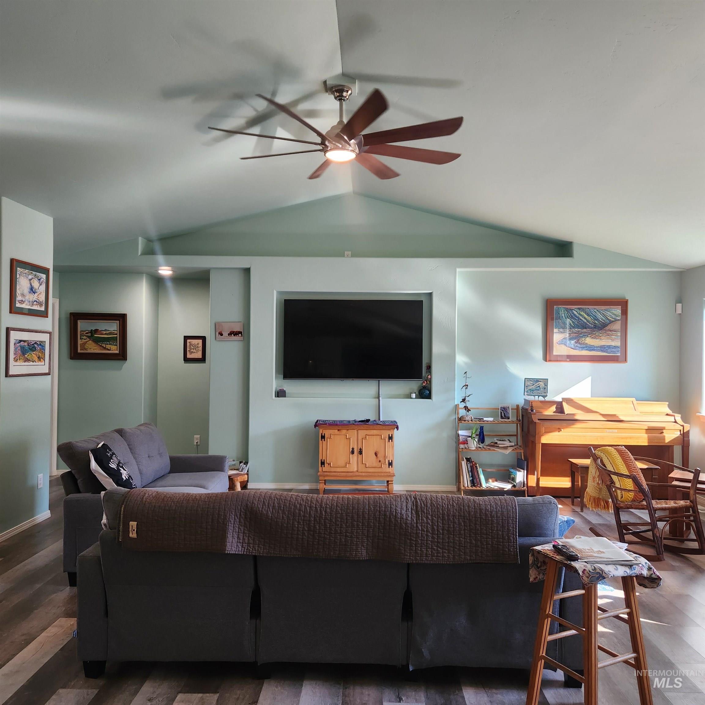 1536 Marie, Gooding, Idaho 83330, 3 Bedrooms, 3 Bathrooms, Residential For Sale, Price $439,500,MLS 98996899