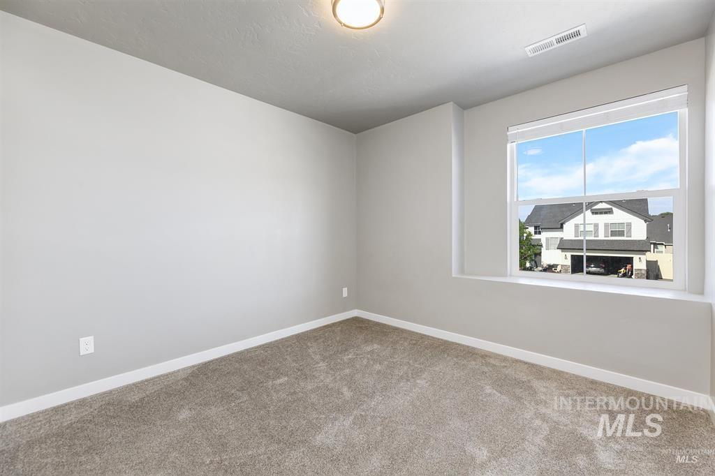 190 N Wooddale Ave, Eagle, Idaho 83616, 3 Bedrooms, 2.5 Bathrooms, Residential For Sale, Price $550,000,MLS 98996902