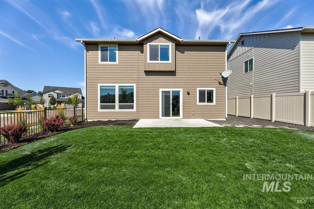 190 N Wooddale Ave, Eagle, Idaho 83616, 3 Bedrooms, 2.5 Bathrooms, Residential For Sale, Price $550,000,MLS 98996902