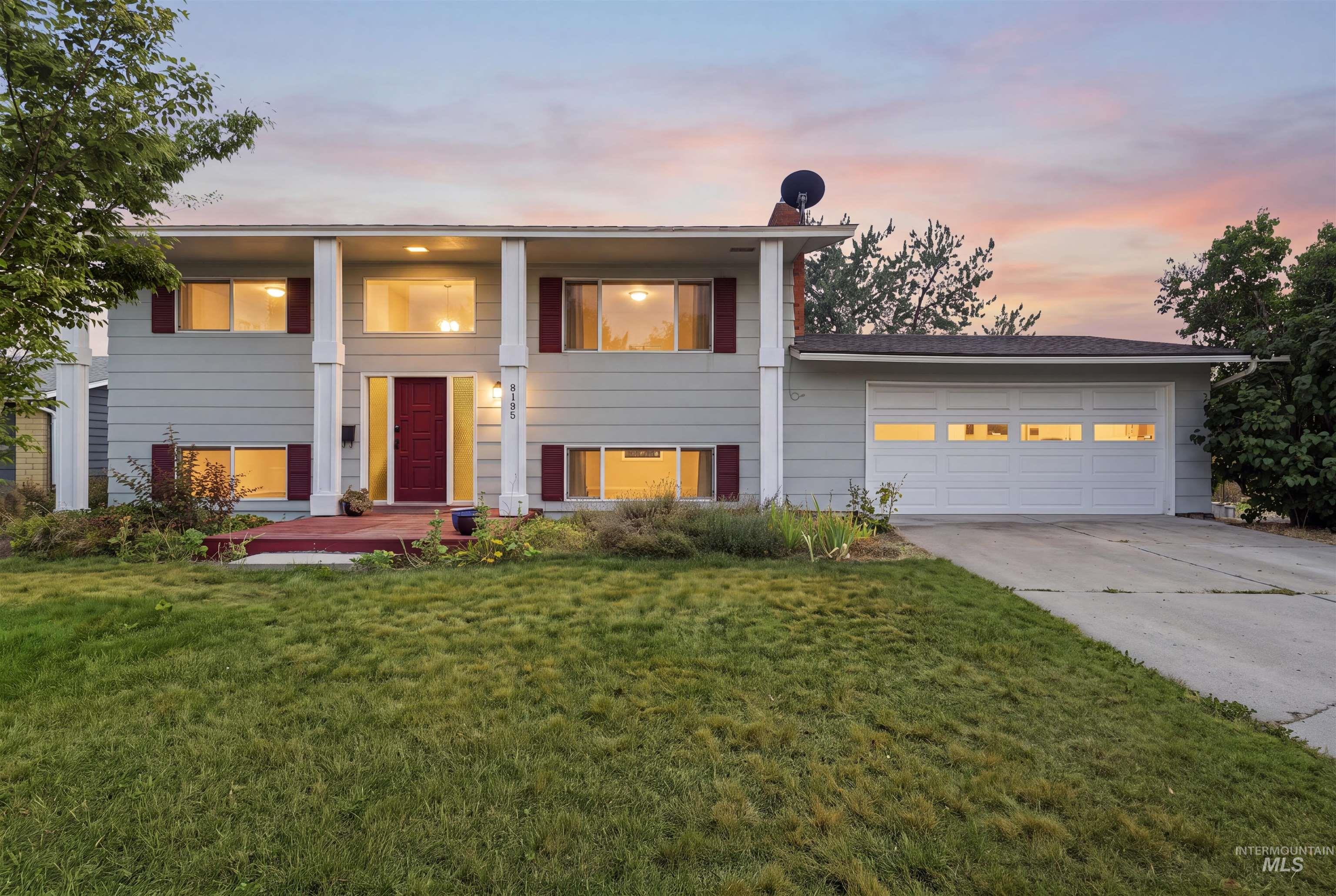 8135 W McMullen St, Boise, Idaho 83709, 4 Bedrooms, 2 Bathrooms, Residential For Sale, Price $475,000,MLS 98996903