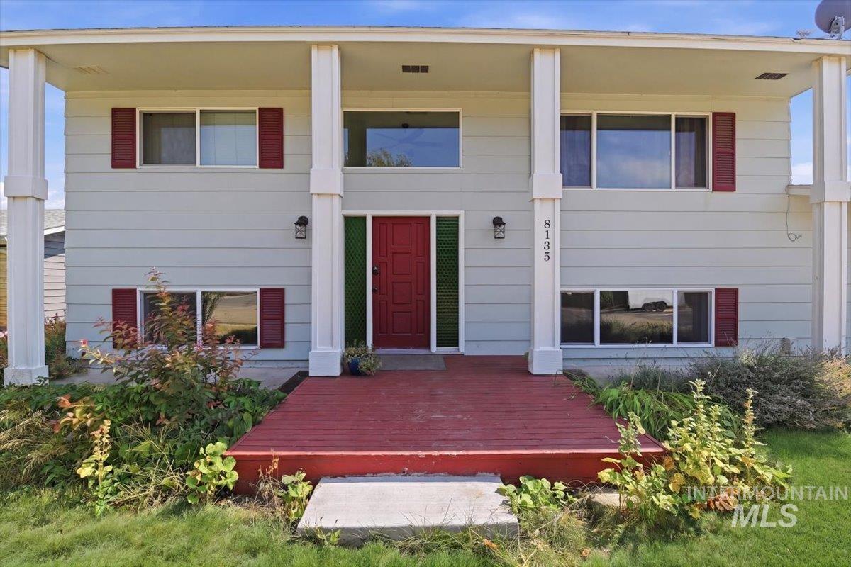 8135 W McMullen St, Boise, Idaho 83709, 4 Bedrooms, 2 Bathrooms, Residential For Sale, Price $475,000,MLS 98996903