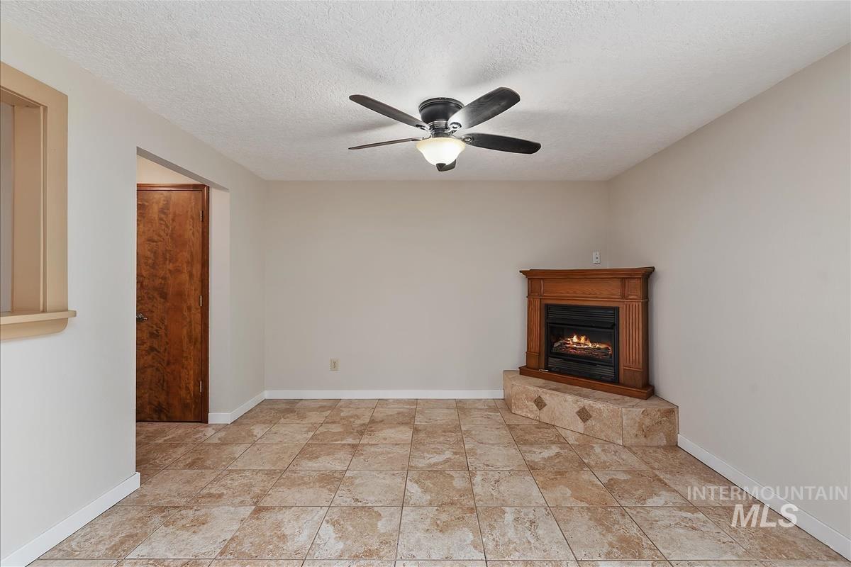 7505 W Snohomish St, Boise, Idaho 83709, 3 Bedrooms, 2 Bathrooms, Residential For Sale, Price $414,900,MLS 98996906