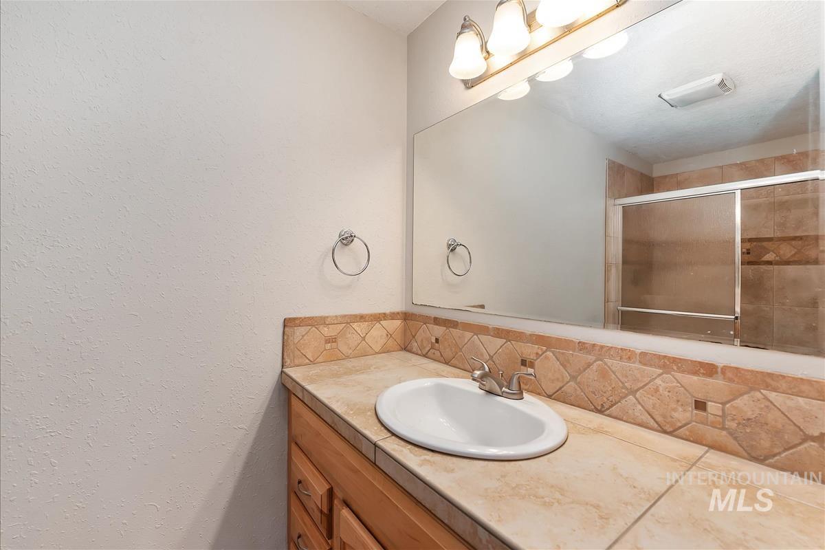 7505 W Snohomish St, Boise, Idaho 83709, 3 Bedrooms, 2 Bathrooms, Residential For Sale, Price $414,900,MLS 98996906