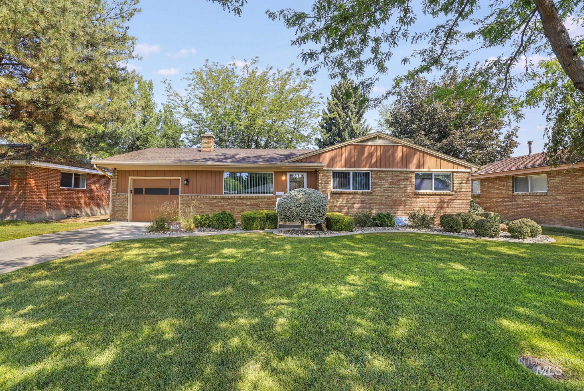 1435 Wilmore Ave, Twin Falls, Idaho 83301, 4 Bedrooms, 2 Bathrooms, Residential For Sale, Price $345,000,MLS 98996908