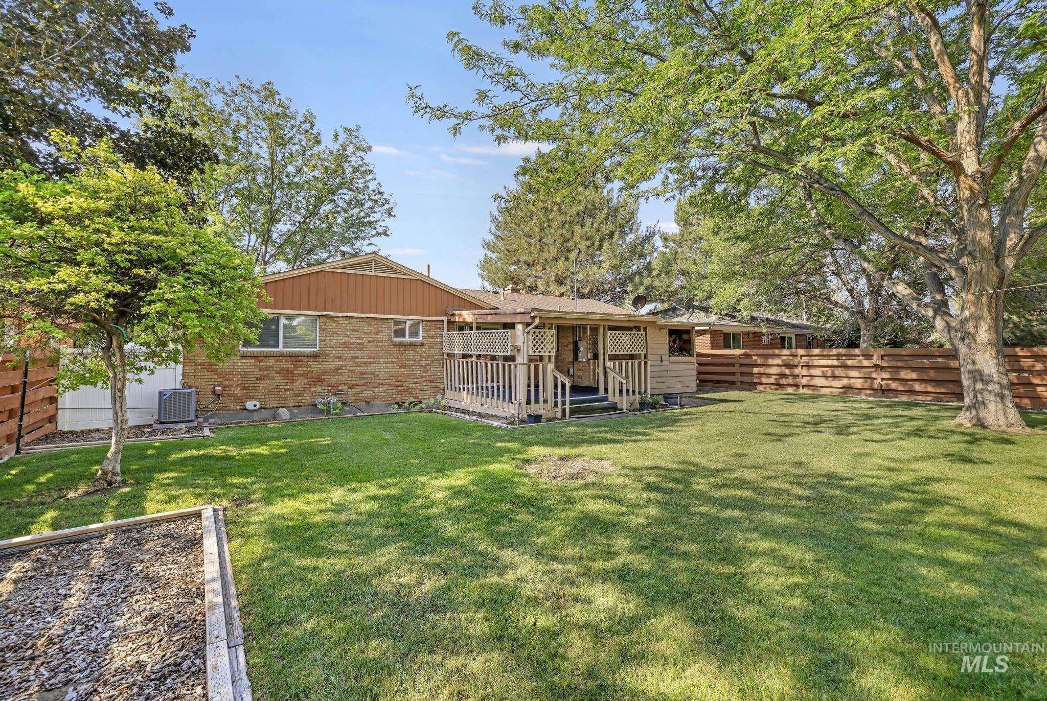 1435 Wilmore Ave, Twin Falls, Idaho 83301, 4 Bedrooms, 2 Bathrooms, Residential For Sale, Price $345,000,MLS 98996908