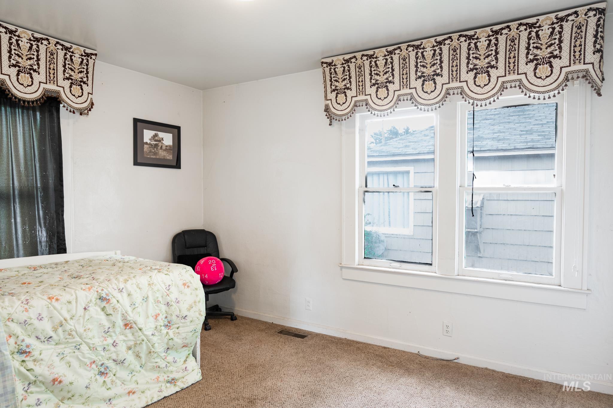 516 N 6th St., Payette, Idaho 83661, 3 Bedrooms, 2 Bathrooms, Residential For Sale, Price $310,000,MLS 98996910