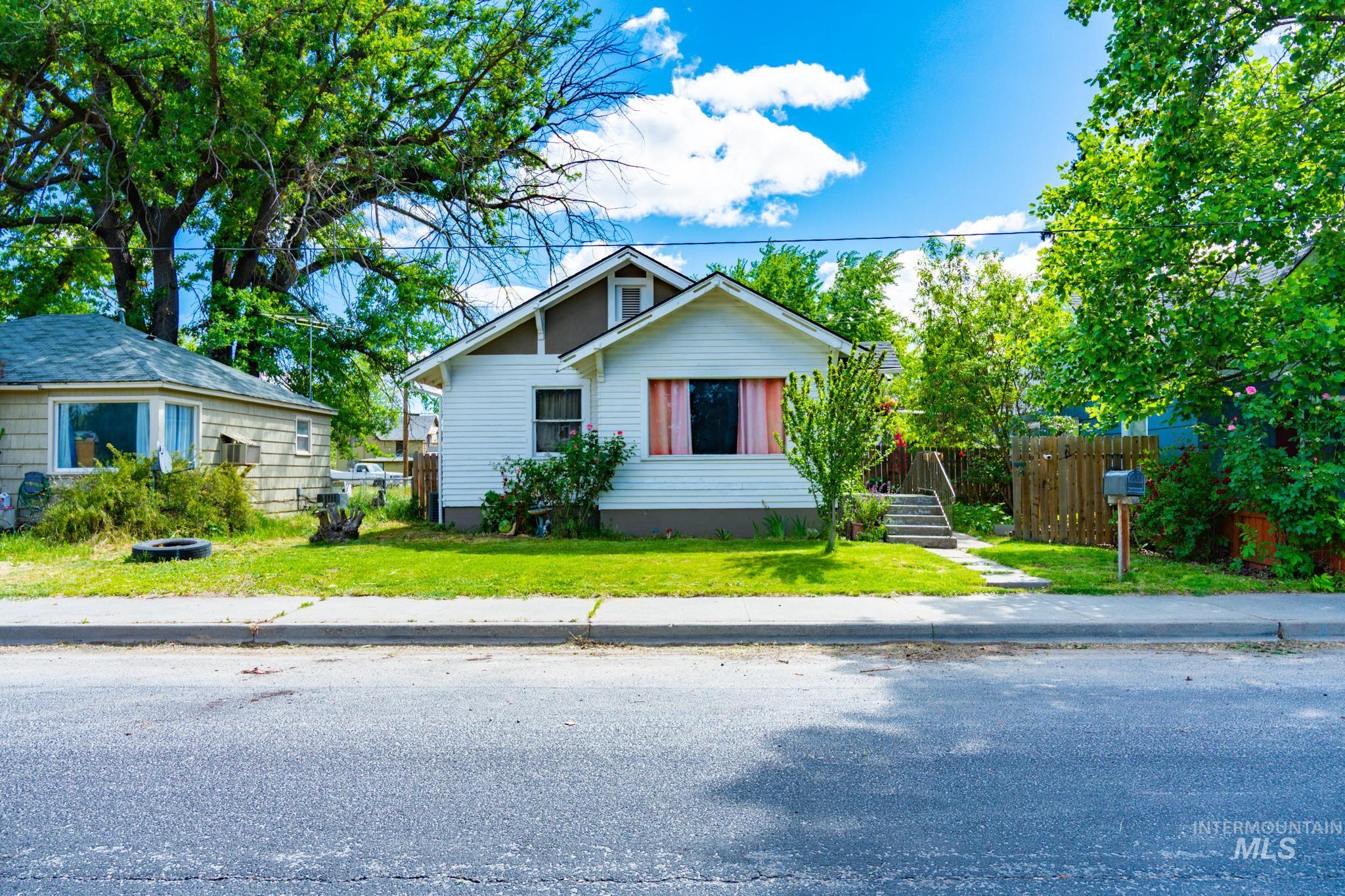 516 N 6th St., Payette, Idaho 83661, 3 Bedrooms, 2 Bathrooms, Residential For Sale, Price $310,000,MLS 98996910