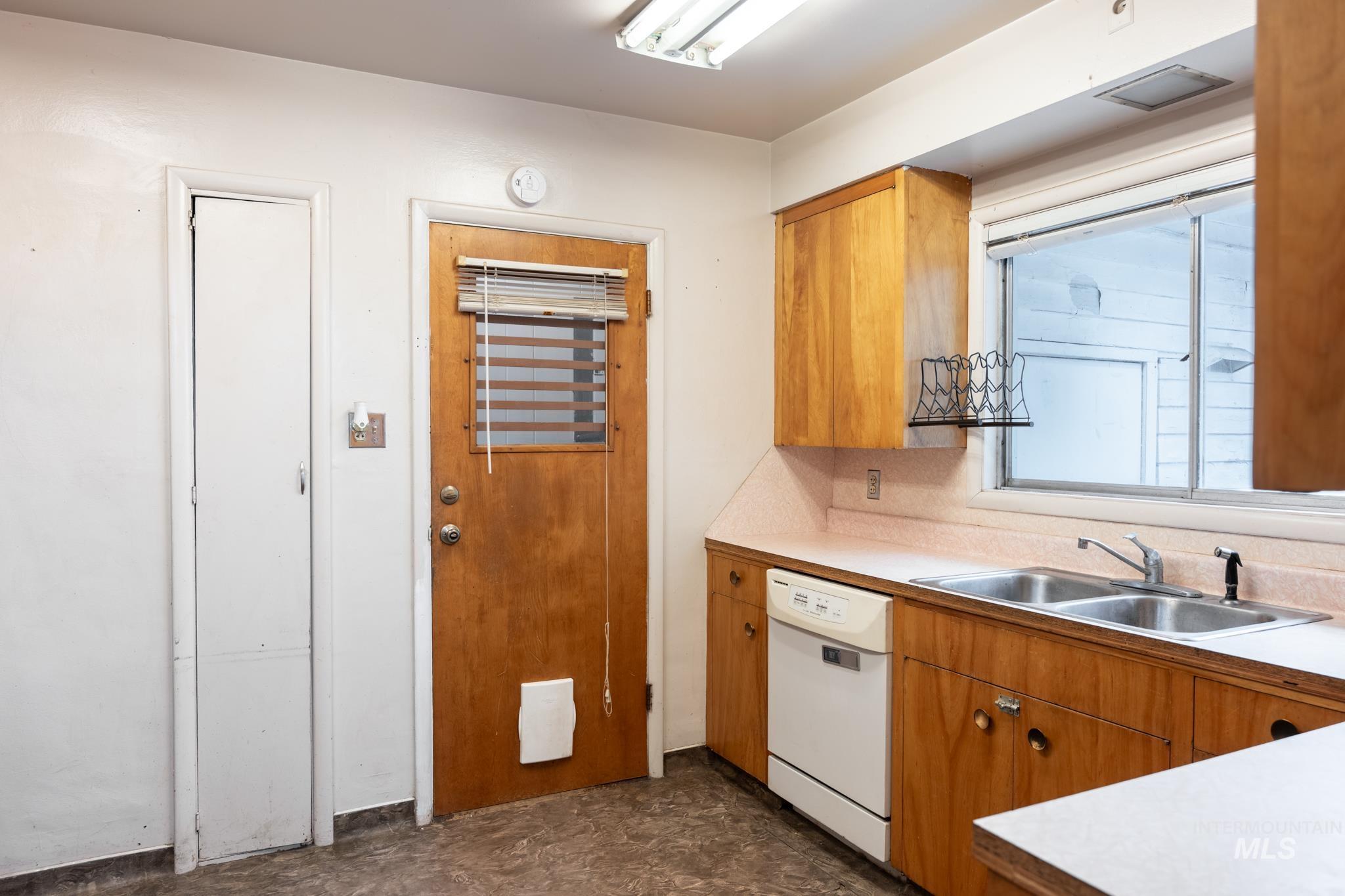 516 N 6th St., Payette, Idaho 83661, 3 Bedrooms, 2 Bathrooms, Residential For Sale, Price $310,000,MLS 98996910