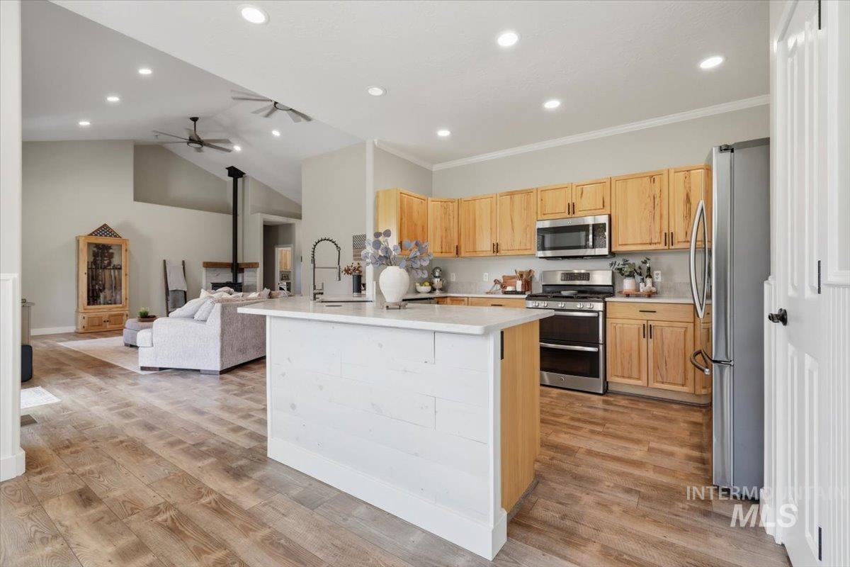 11650 Willis Dr, Middleton, Idaho 83644, 3 Bedrooms, 2 Bathrooms, Residential For Sale, Price $1,190,000,MLS 98996911