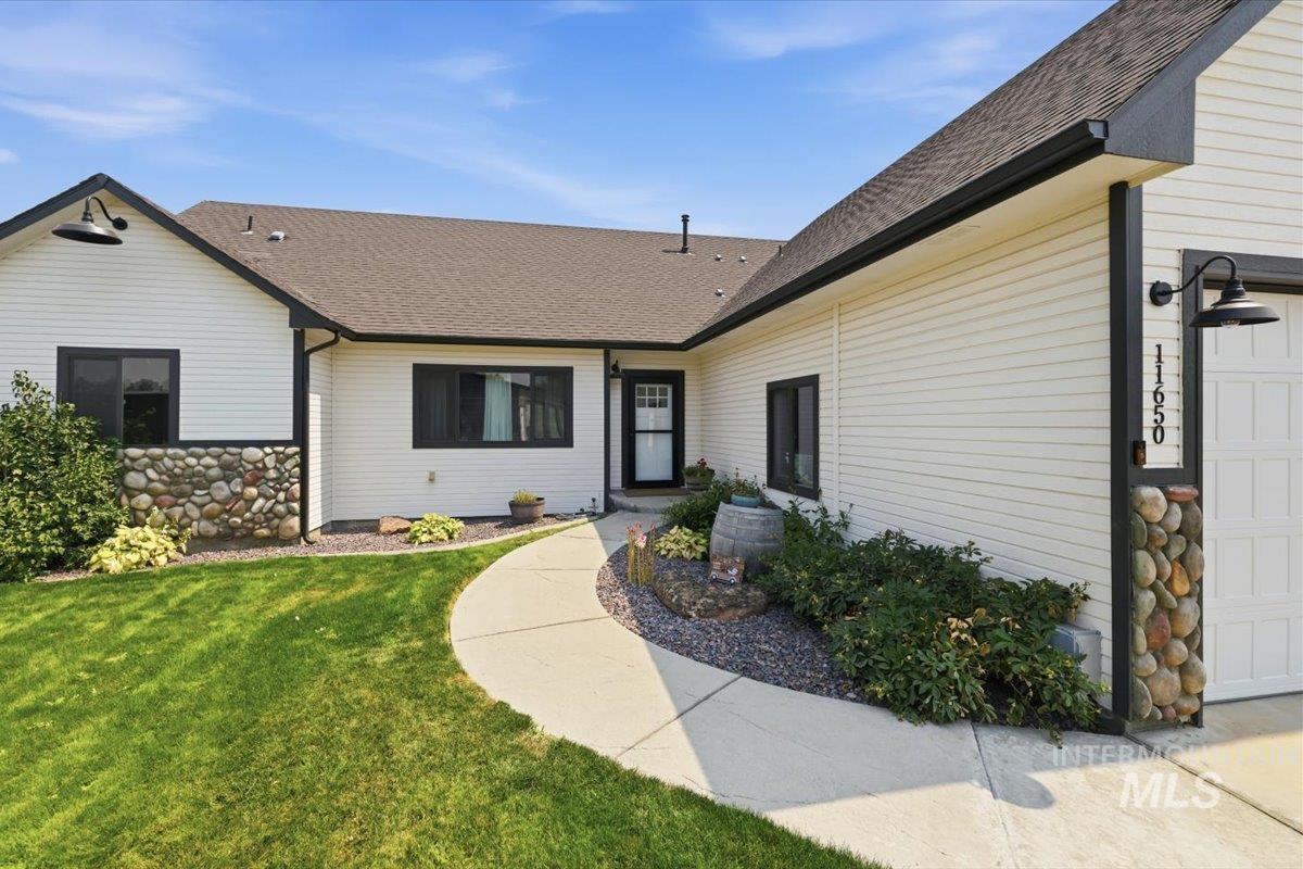 11650 Willis Dr, Middleton, Idaho 83644, 3 Bedrooms, 2 Bathrooms, Residential For Sale, Price $1,190,000,MLS 98996911