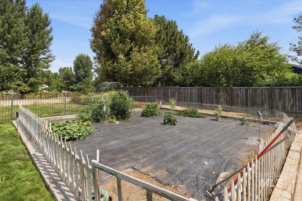 11650 Willis Dr, Middleton, Idaho 83644, 3 Bedrooms, 2 Bathrooms, Residential For Sale, Price $1,190,000,MLS 98996911
