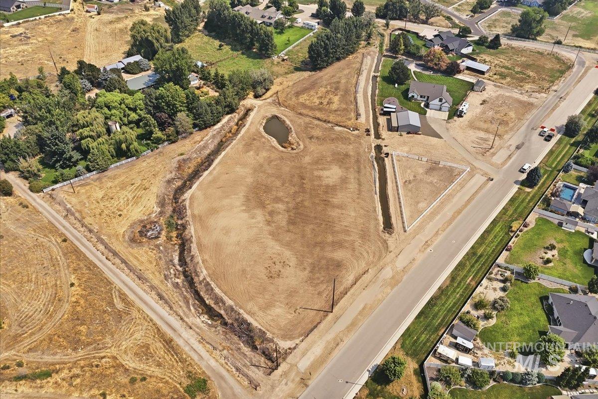 11650 Willis Dr, Middleton, Idaho 83644, 3 Bedrooms, 2 Bathrooms, Residential For Sale, Price $1,190,000,MLS 98996911
