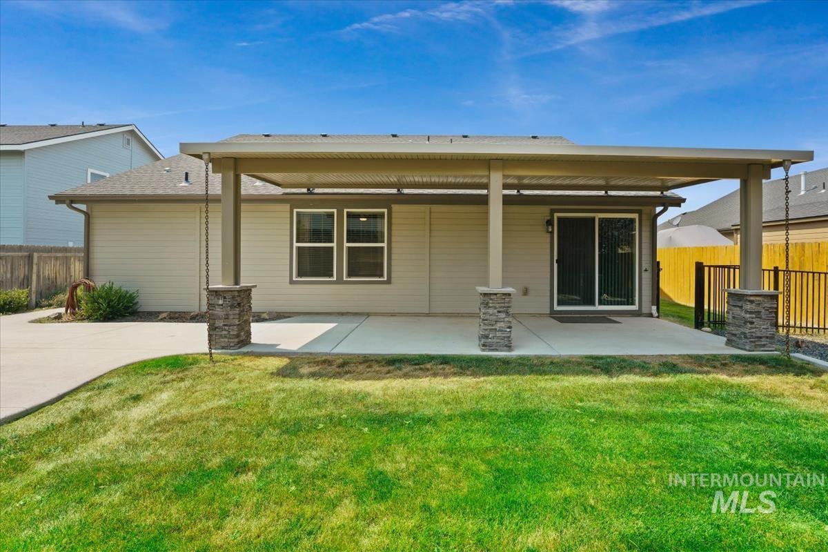 2264 N Greenville Ave, Kuna, Idaho 83634, 3 Bedrooms, 2 Bathrooms, Residential For Sale, Price $435,000,MLS 98996912