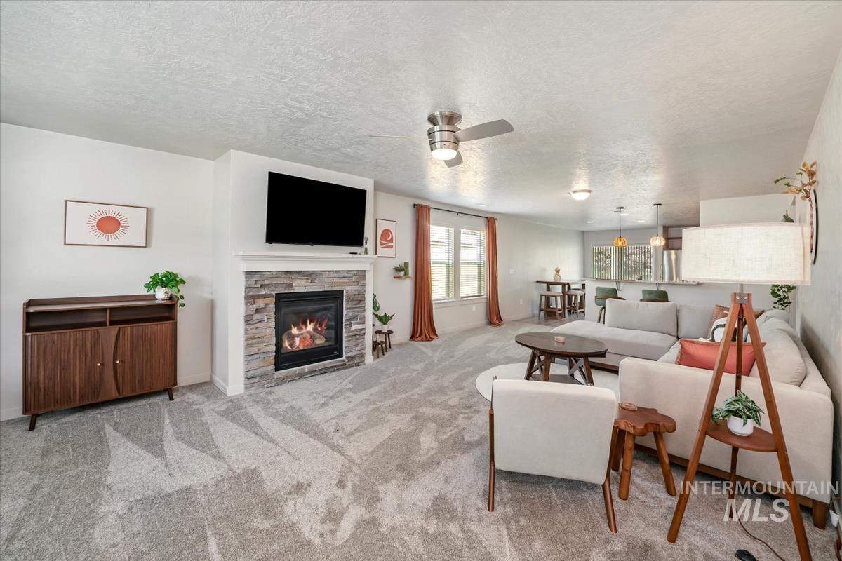 2264 N Greenville Ave, Kuna, Idaho 83634, 3 Bedrooms, 2 Bathrooms, Residential For Sale, Price $435,000,MLS 98996912
