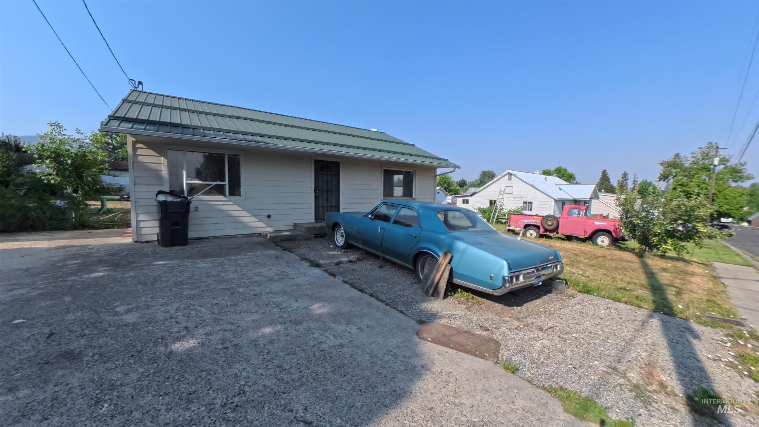 202 E South 7th Street, Grangeville, Idaho 83530, 3 Bedrooms, 2 Bathrooms, Residential For Sale, Price $250,000,MLS 98996915