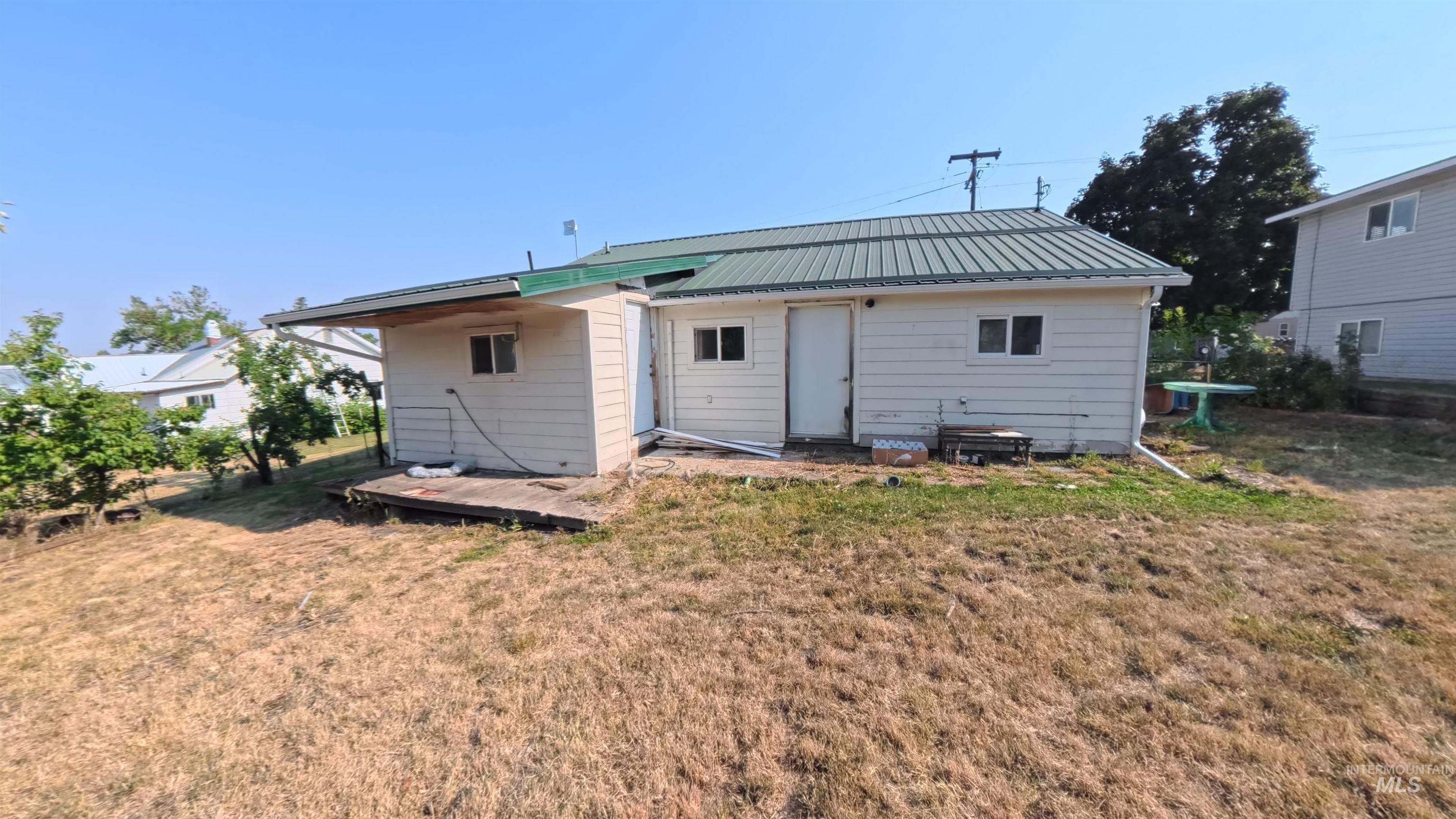 202 E South 7th Street, Grangeville, Idaho 83530, 3 Bedrooms, 2 Bathrooms, Residential For Sale, Price $250,000,MLS 98996915