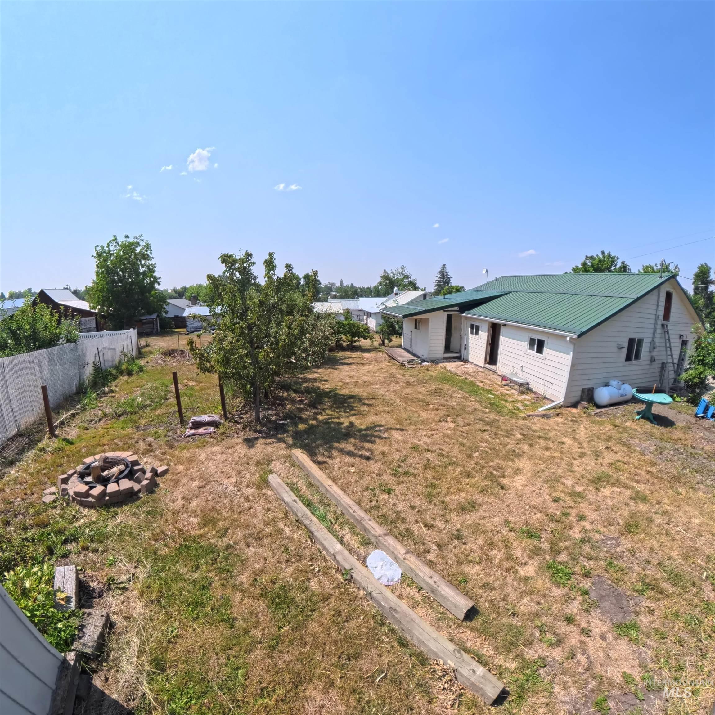 202 E South 7th Street, Grangeville, Idaho 83530, 3 Bedrooms, 2 Bathrooms, Residential For Sale, Price $250,000,MLS 98996915