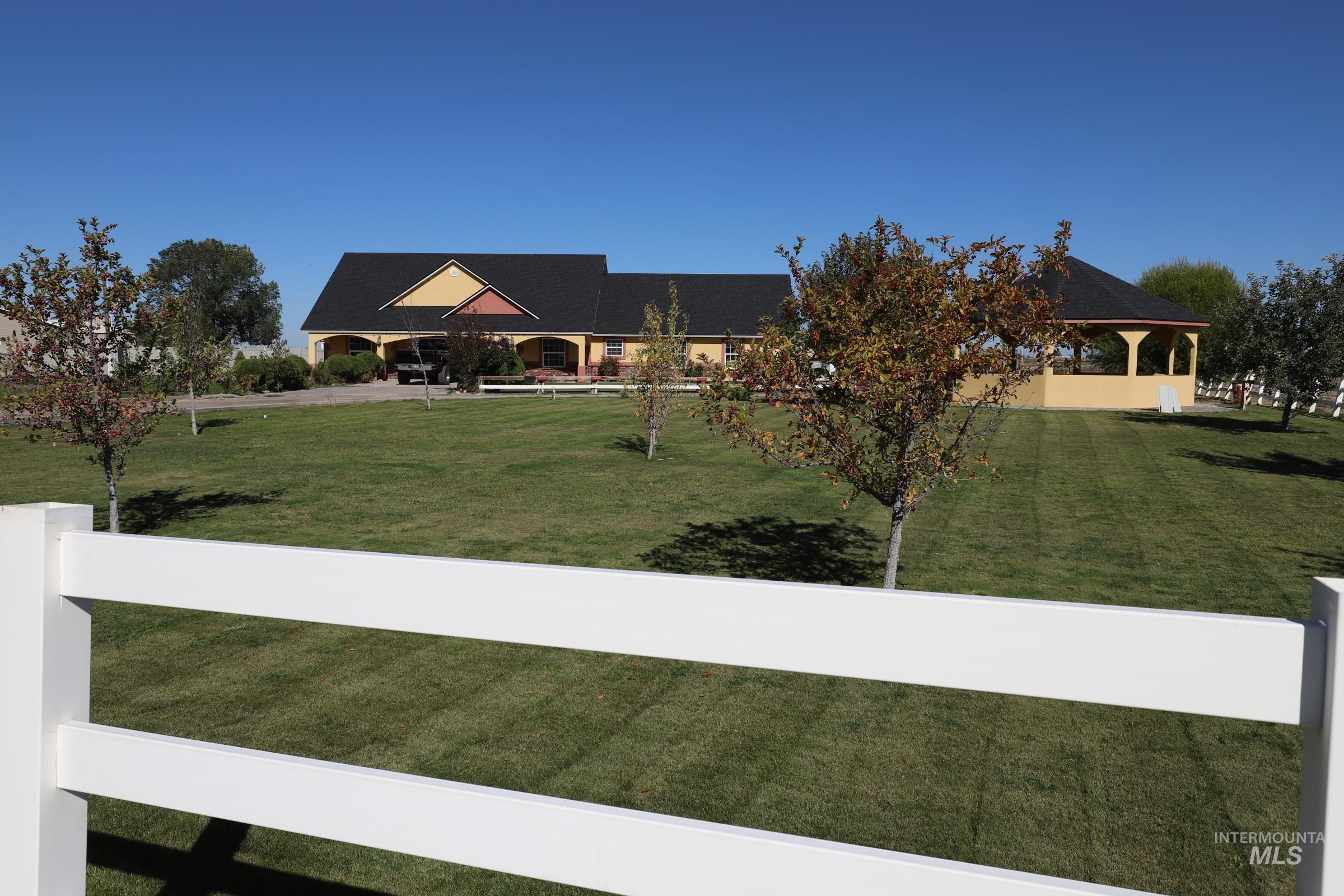 842 West 400 South, Heyburn, Idaho 83336, 4 Bedrooms, 2 Bathrooms, Residential For Sale, Price $599,500,MLS 98996916