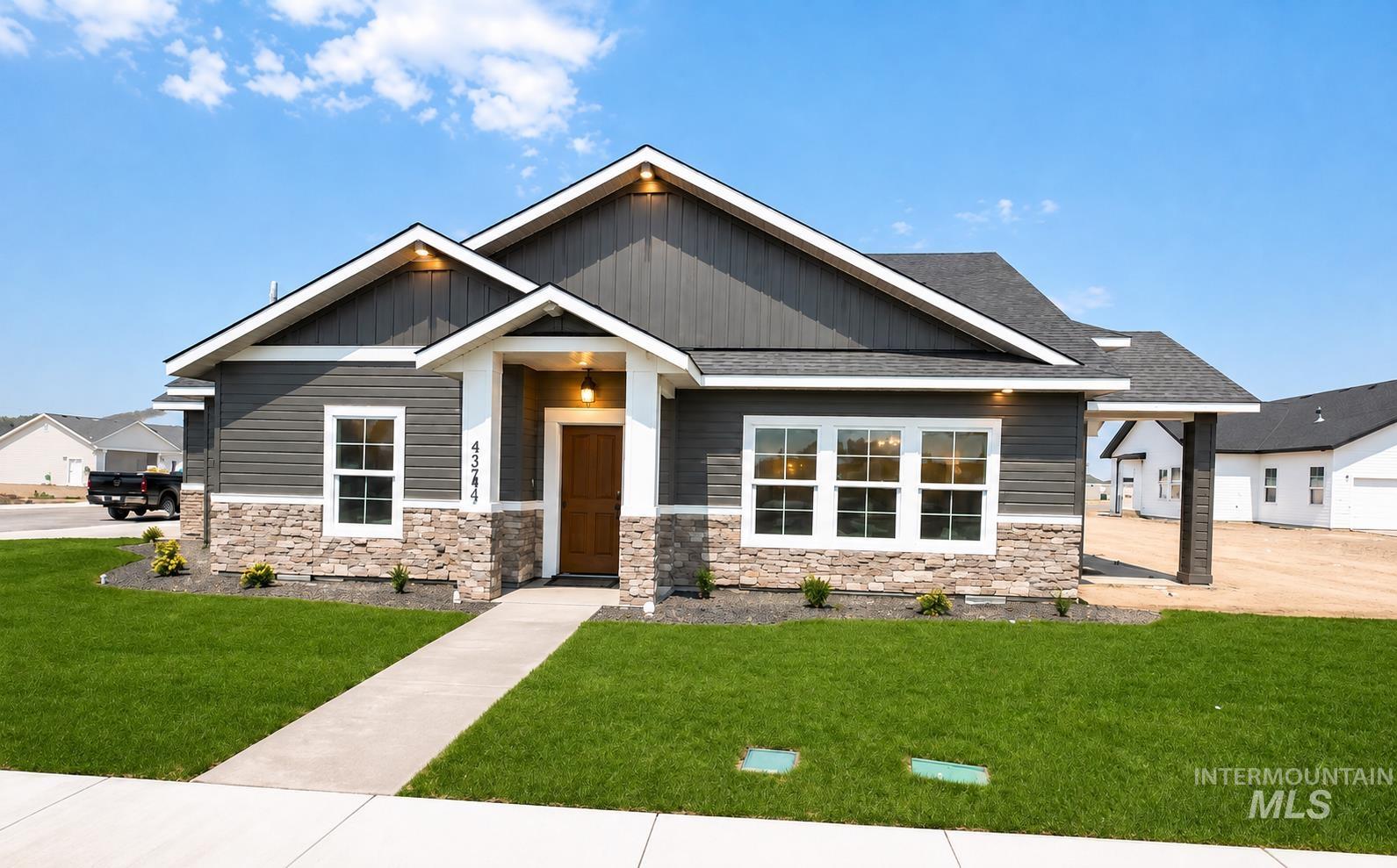 3165 Gemini Ave, Twin Falls, Idaho 83301, 3 Bedrooms, 2 Bathrooms, Residential For Sale, Price $431,900,MLS 98996921