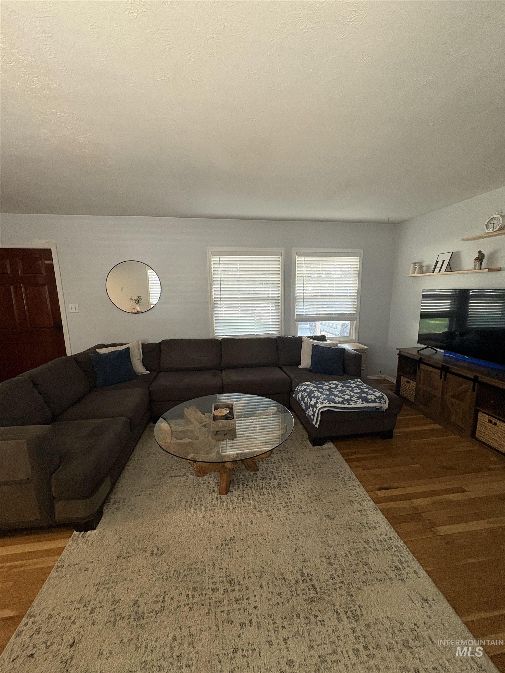 919 NW 2nd Ave, Ontario, Oregon 97914, 3 Bedrooms, 1 Bathroom, Residential For Sale, Price $308,000,MLS 98996924