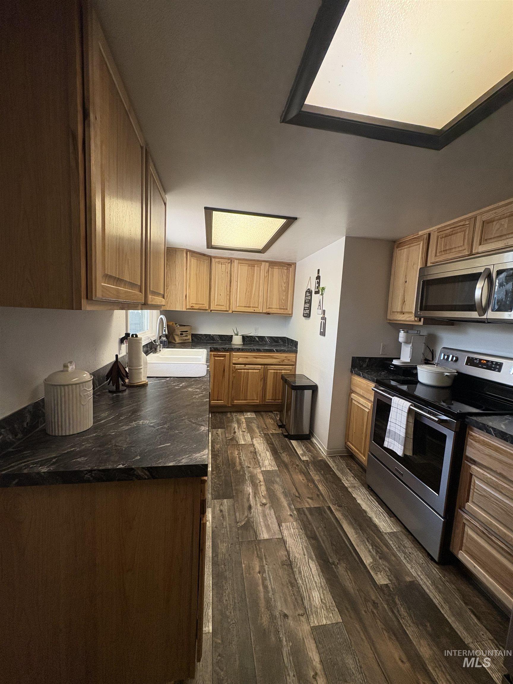 919 NW 2nd Ave, Ontario, Oregon 97914, 3 Bedrooms, 1 Bathroom, Residential For Sale, Price $308,000,MLS 98996924
