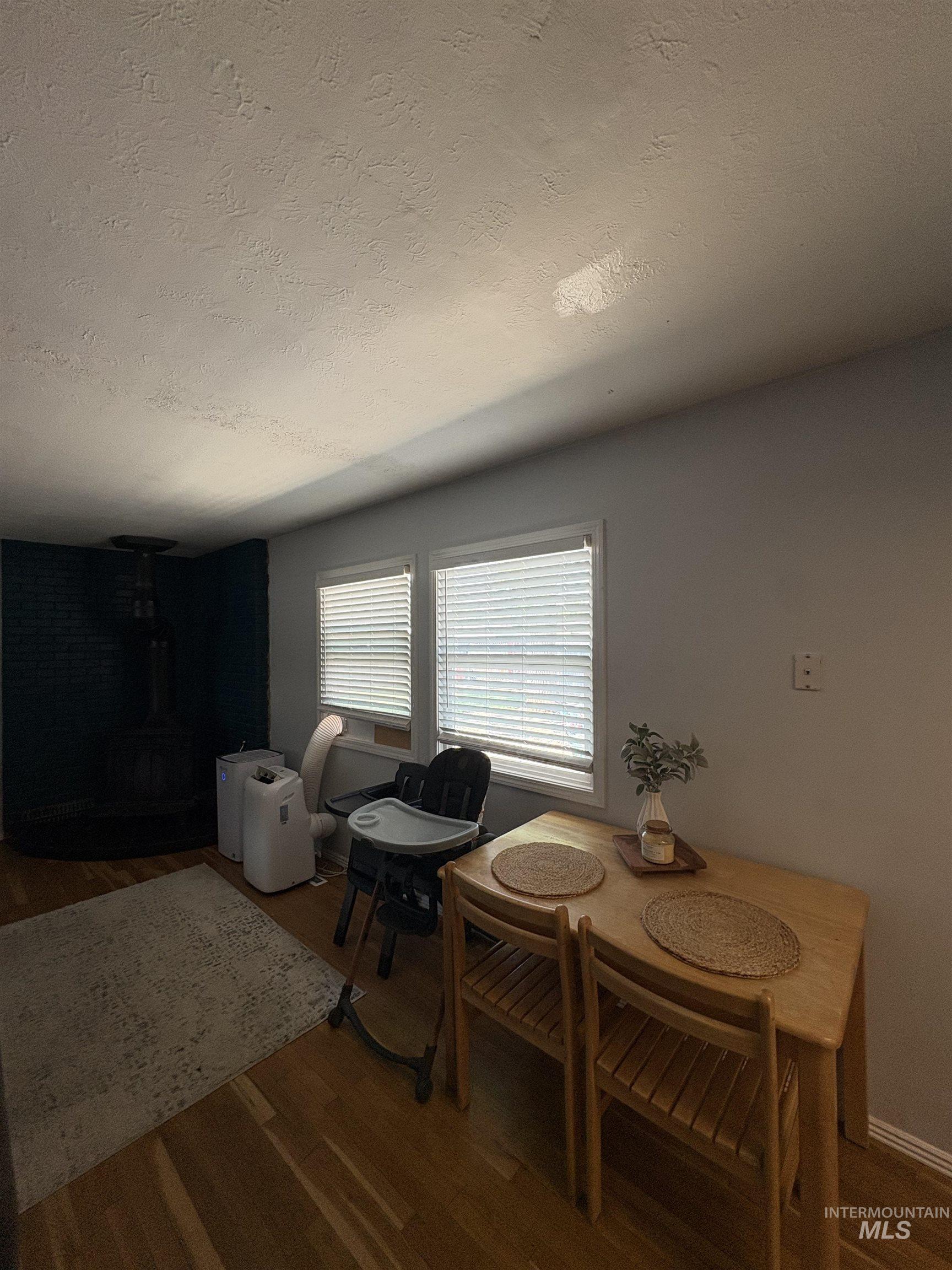 919 NW 2nd Ave, Ontario, Oregon 97914, 3 Bedrooms, 1 Bathroom, Residential For Sale, Price $308,000,MLS 98996924