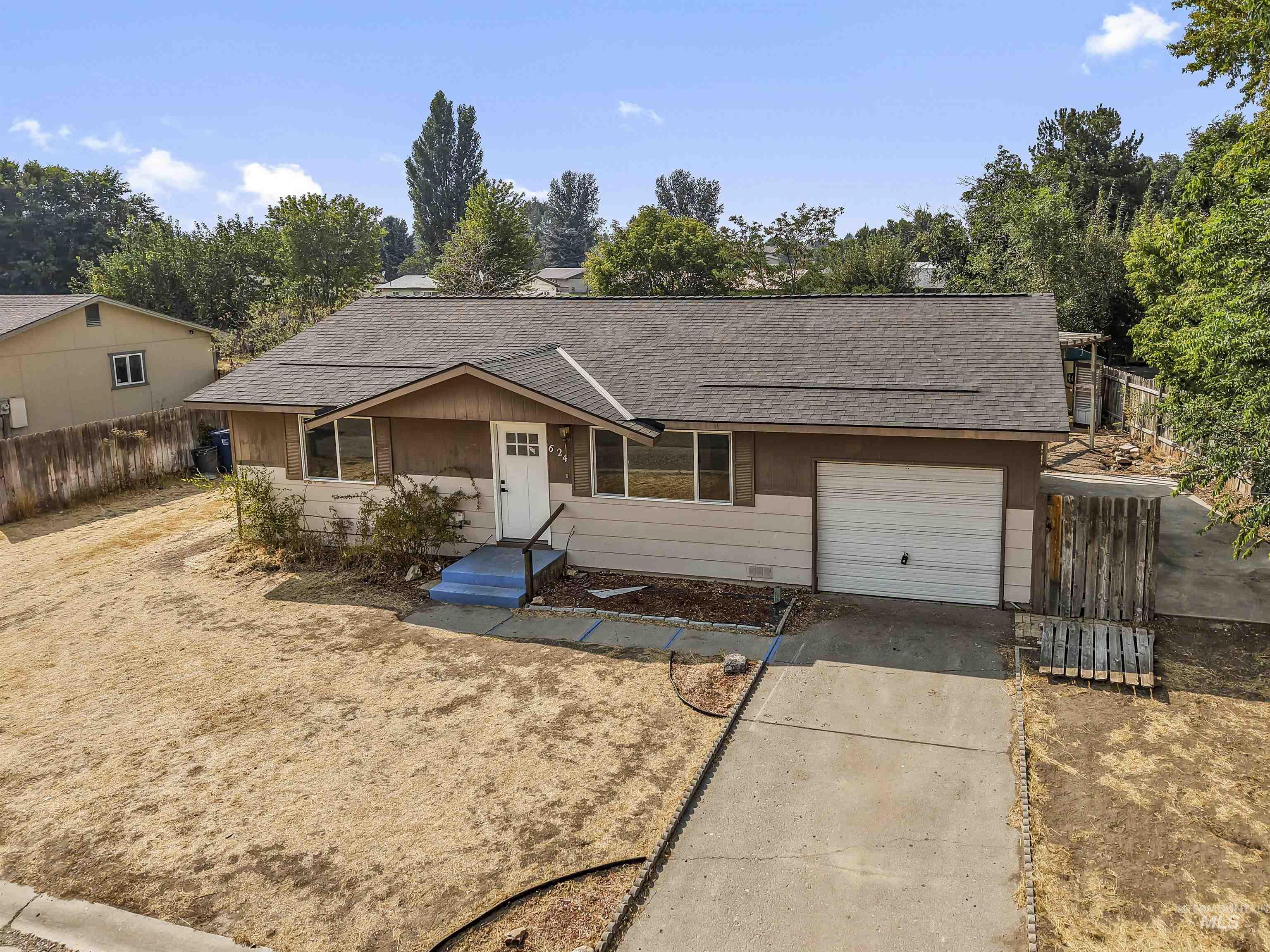 624 Sharon Street, Rupert, Idaho 83350, 2 Bedrooms, 1 Bathroom, Residential For Sale, Price $230,000, 98996925
