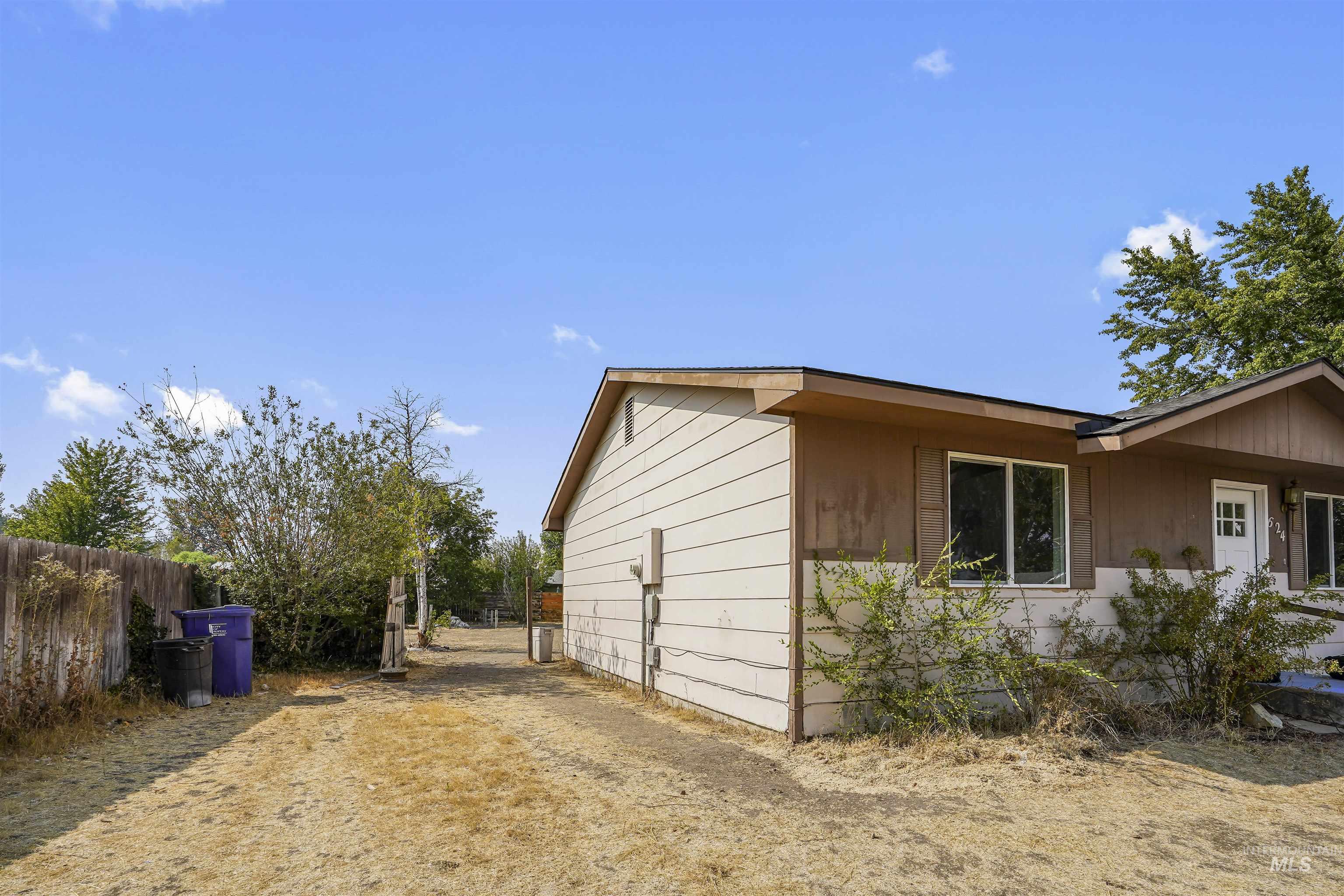 624 Sharon Street, Rupert, Idaho 83350, 2 Bedrooms, 1 Bathroom, Residential For Sale, Price $230,000, 98996925