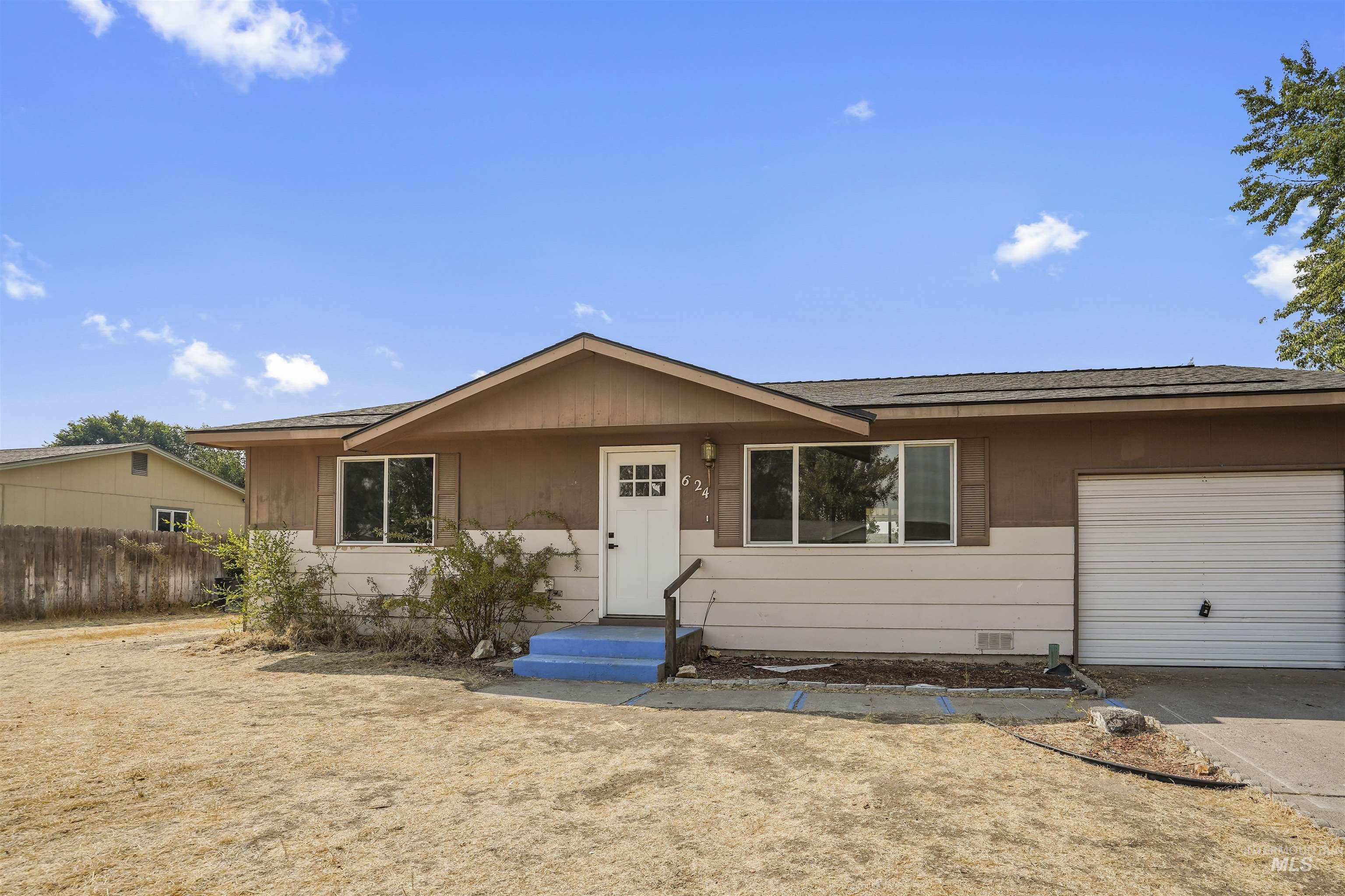 624 Sharon Street, Rupert, Idaho 83350, 2 Bedrooms, 1 Bathroom, Residential For Sale, Price $230,000, 98996925