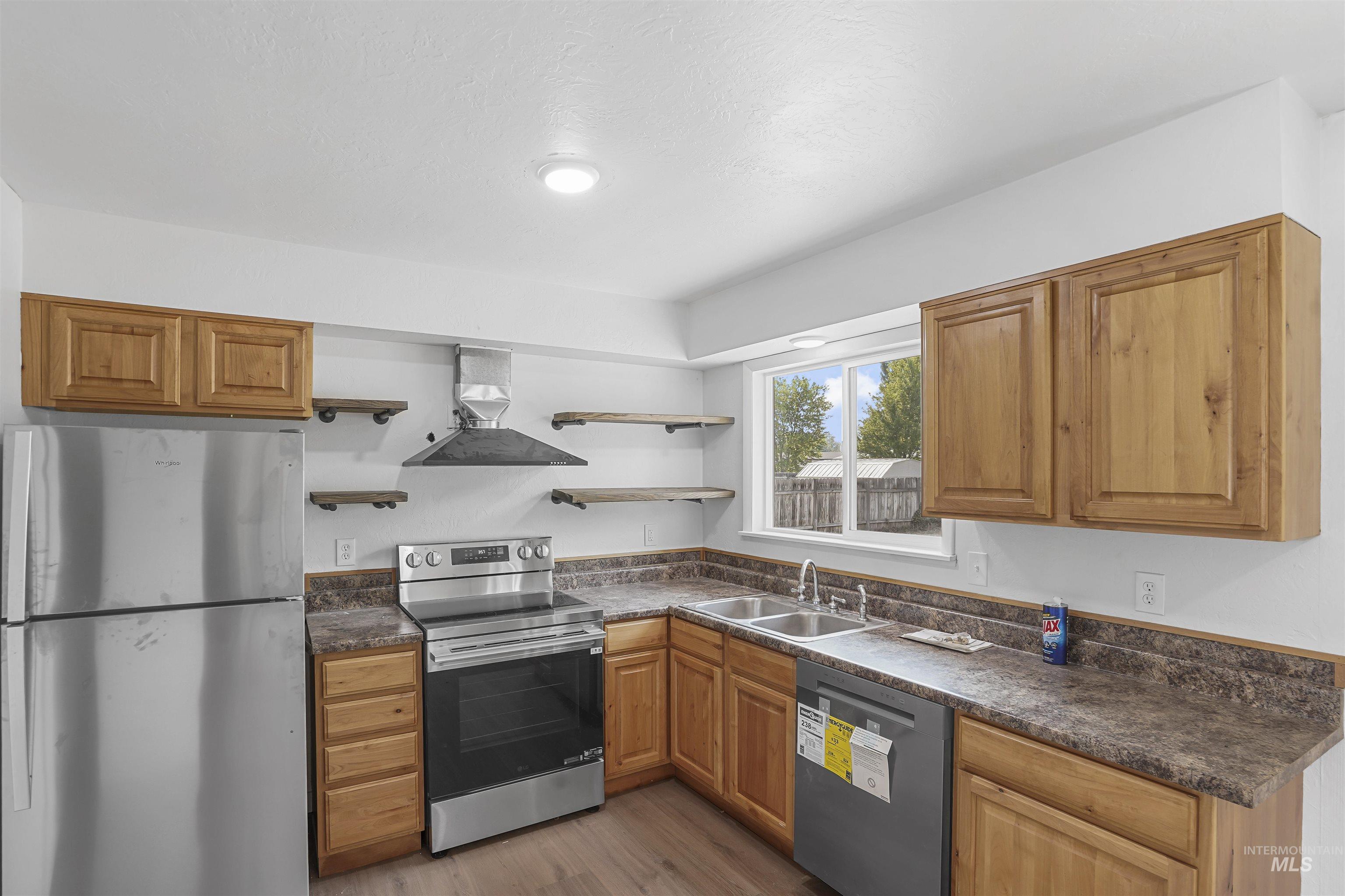 624 Sharon Street, Rupert, Idaho 83350, 2 Bedrooms, 1 Bathroom, Residential For Sale, Price $230,000, 98996925