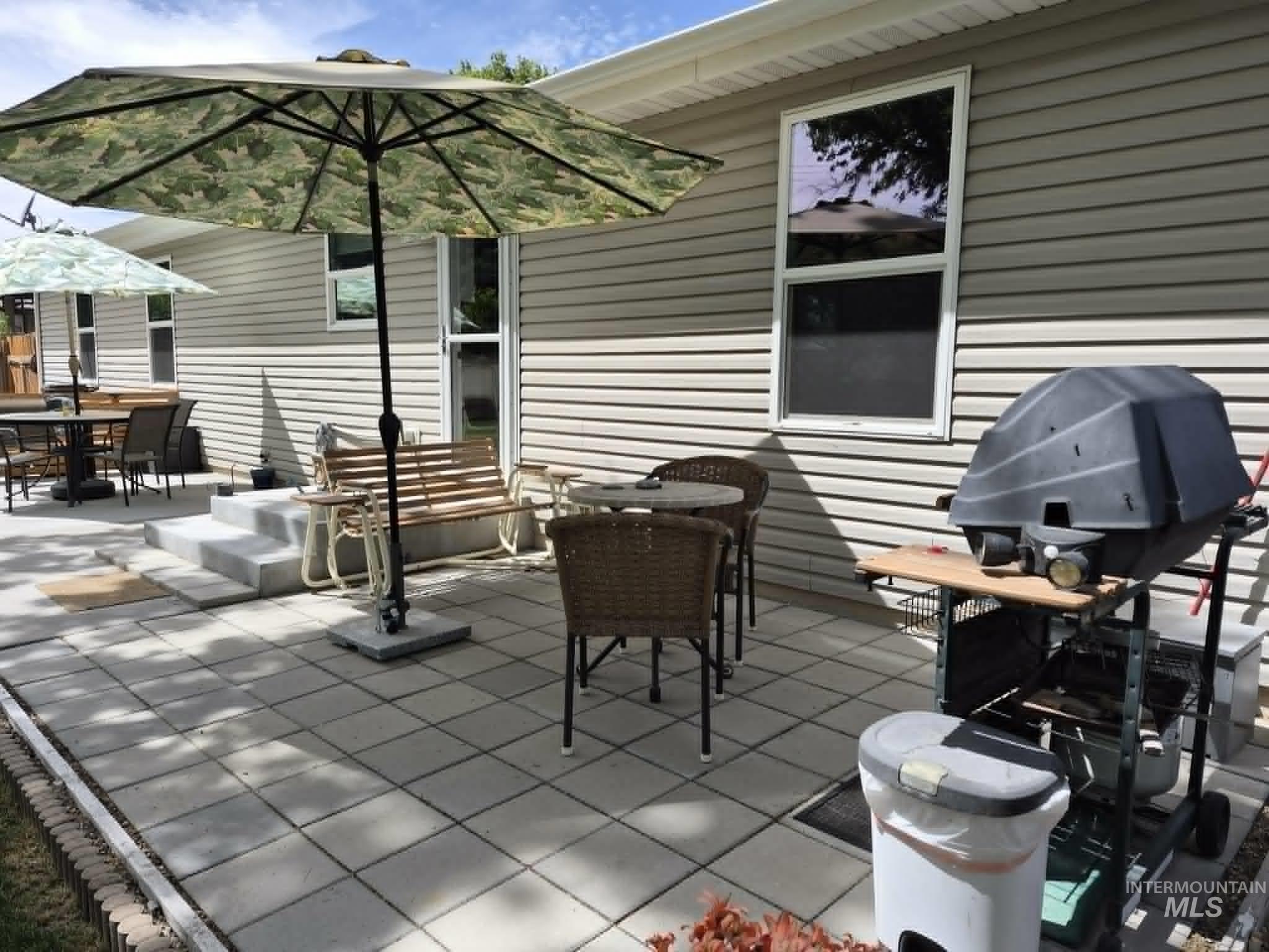 479 Crestview Dr., Twin Falls, Idaho 83301, 5 Bedrooms, 2 Bathrooms, Residential For Sale, Price $459,900,MLS 98996928