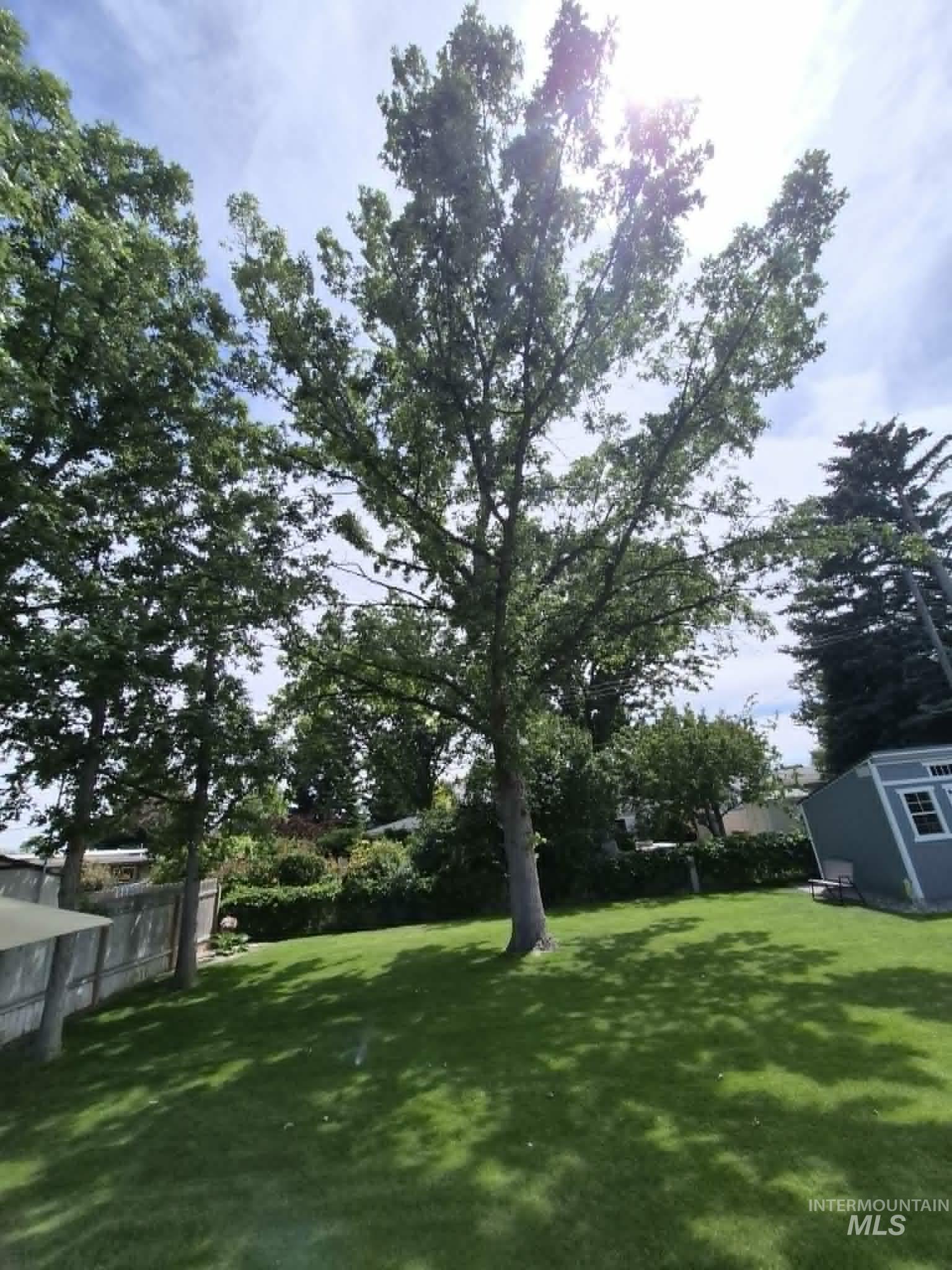 479 Crestview Dr., Twin Falls, Idaho 83301, 5 Bedrooms, 2 Bathrooms, Residential For Sale, Price $459,900,MLS 98996928