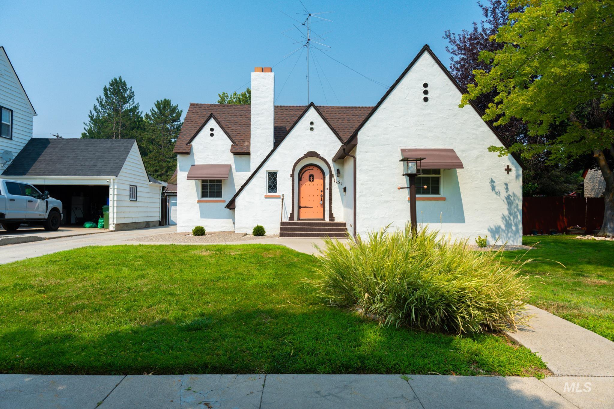 1151 SW 3rd Ave, Ontario, Oregon 97914, 2 Bedrooms, 2 Bathrooms, Residential For Sale, Price $279,000,MLS 98996930